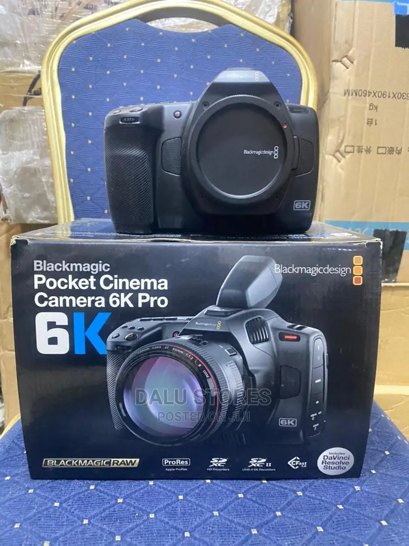 Blackmagic Design Pocket Cinema Camera Pro (Canon Ef)