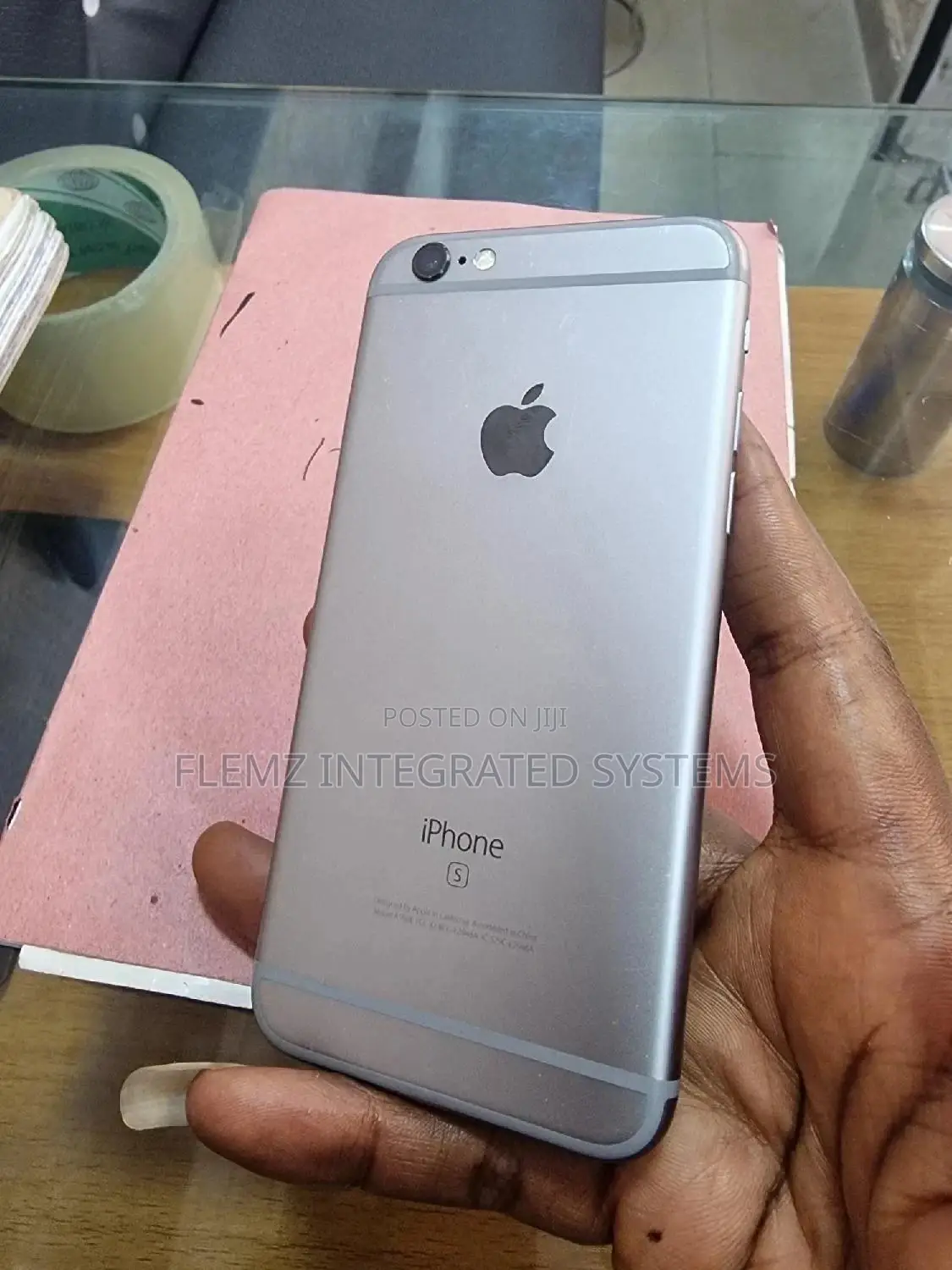 Apple iPhone 6s 32 GB Gray
