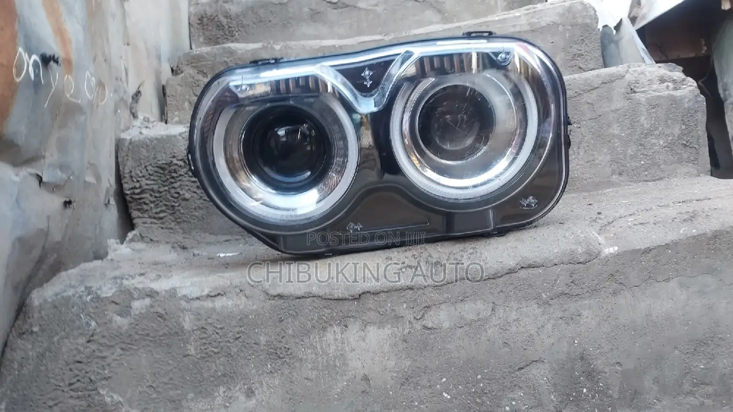 Headlamp Dodge Challenger 2018