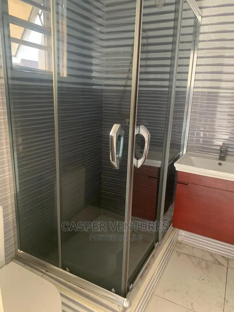 Studio Apartment in Itedo, Idado for rent