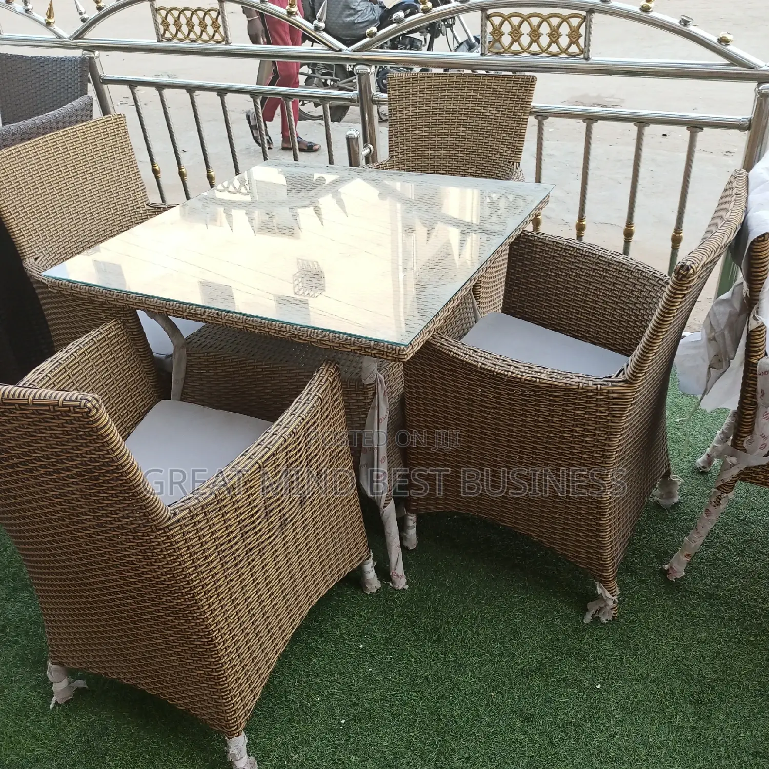Outdoor Rattan Chair and Table