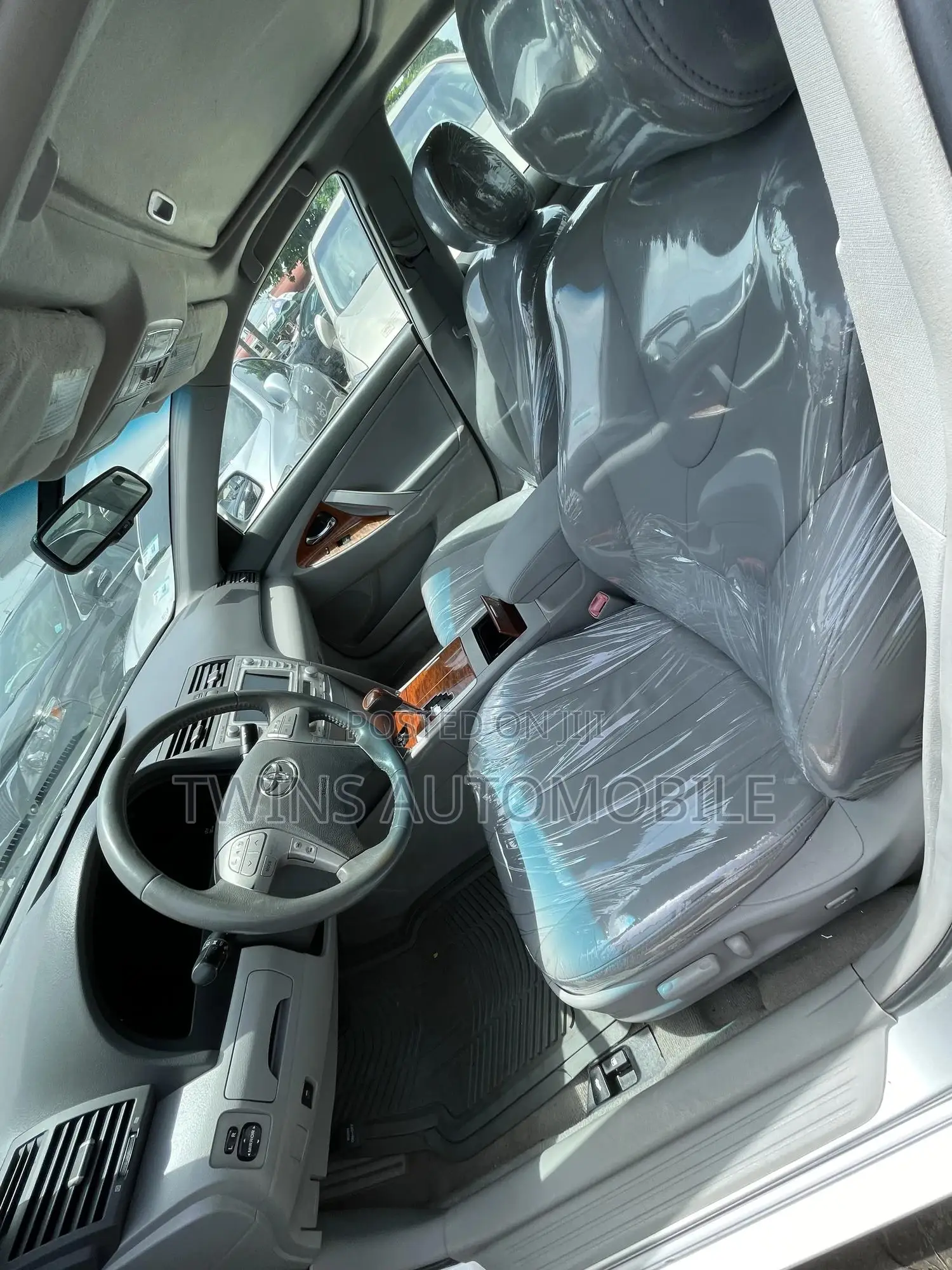 Toyota Camry 2010 Silver