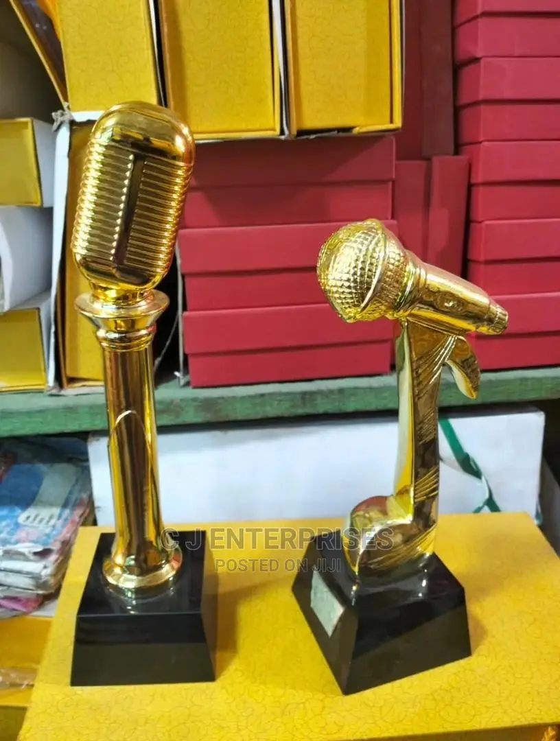 Trophy Award C90