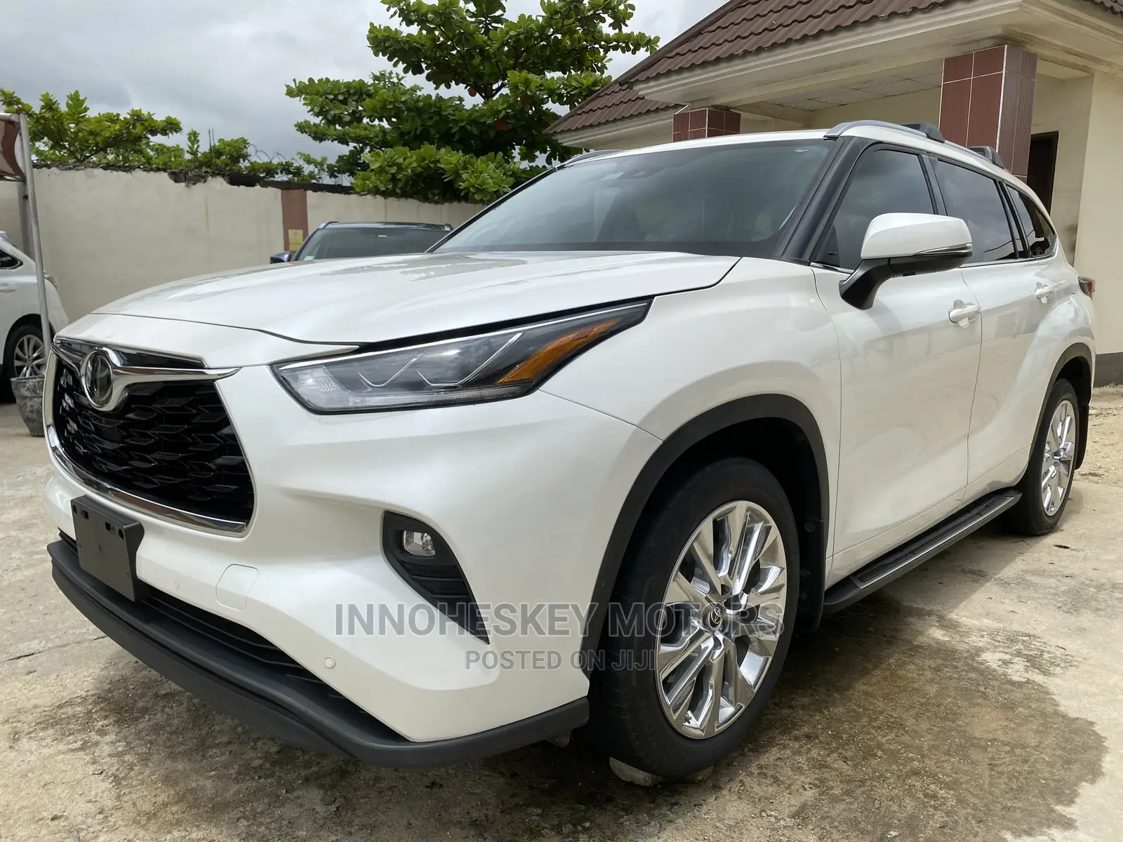 Toyota Highlander Limited 2021 White
