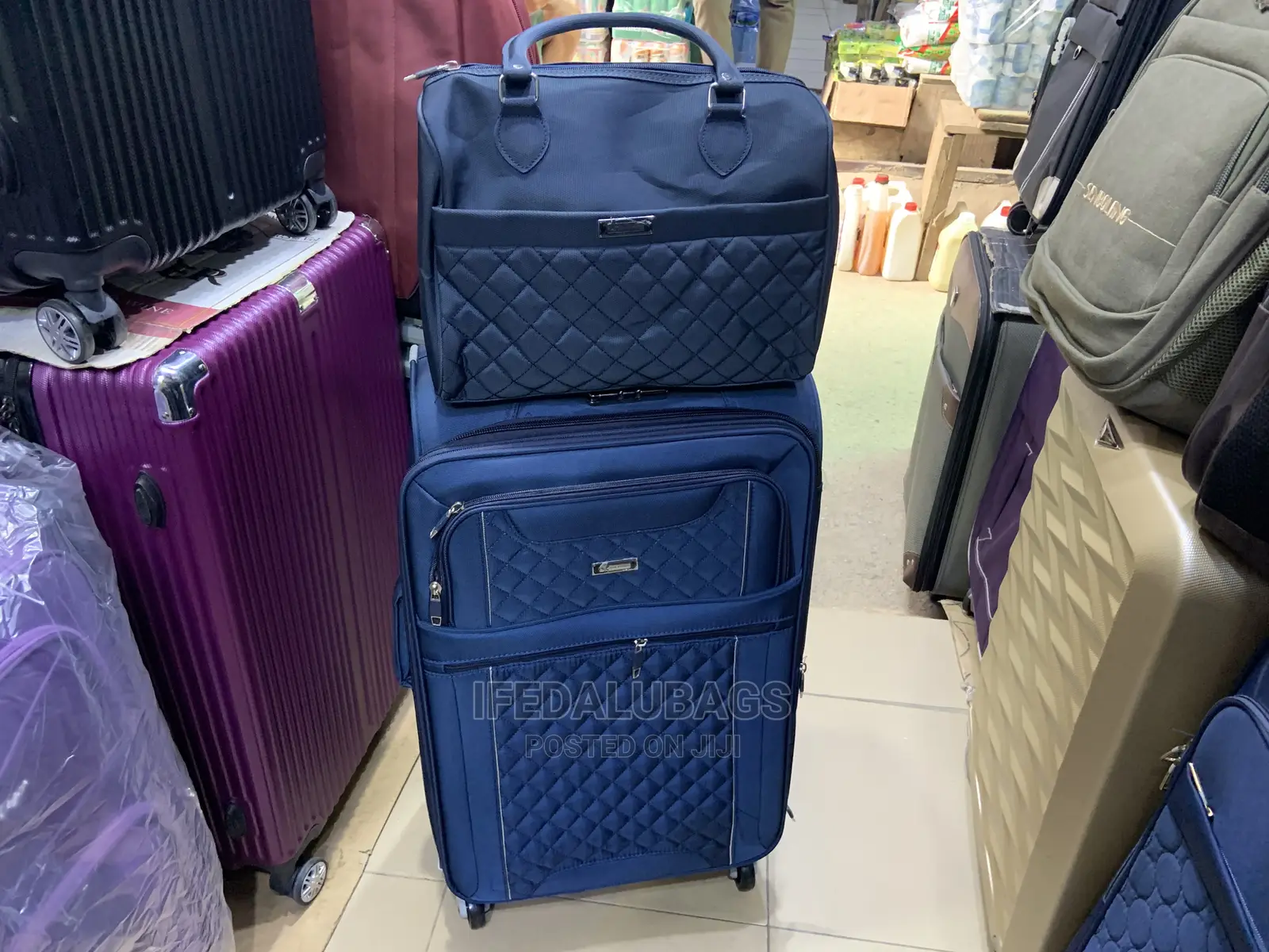 Medium Size Star Express Traveling Luggage With Kit