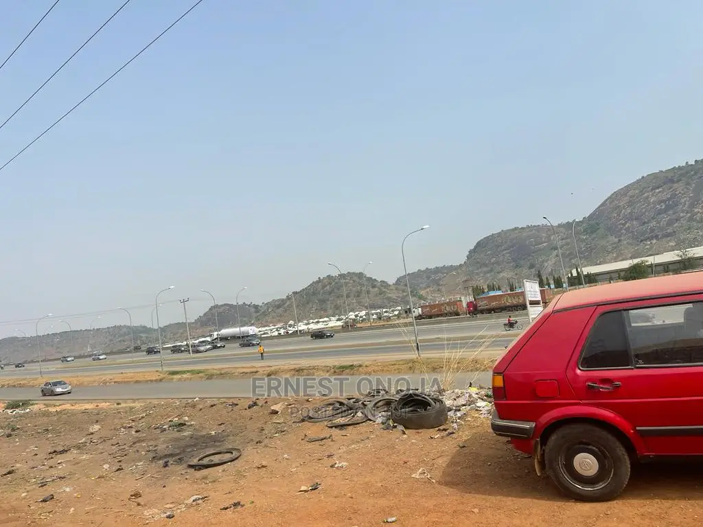 3 Hecters of Multi Purpose Land on Kubwa Express Way