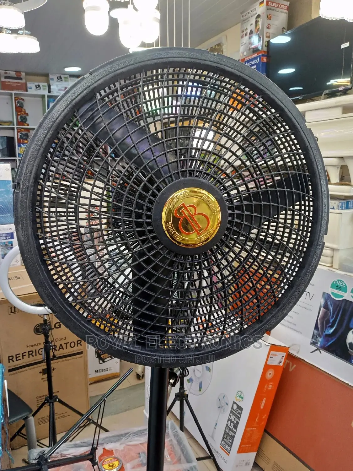 World Class BB 18-Inch Standing Fan Black