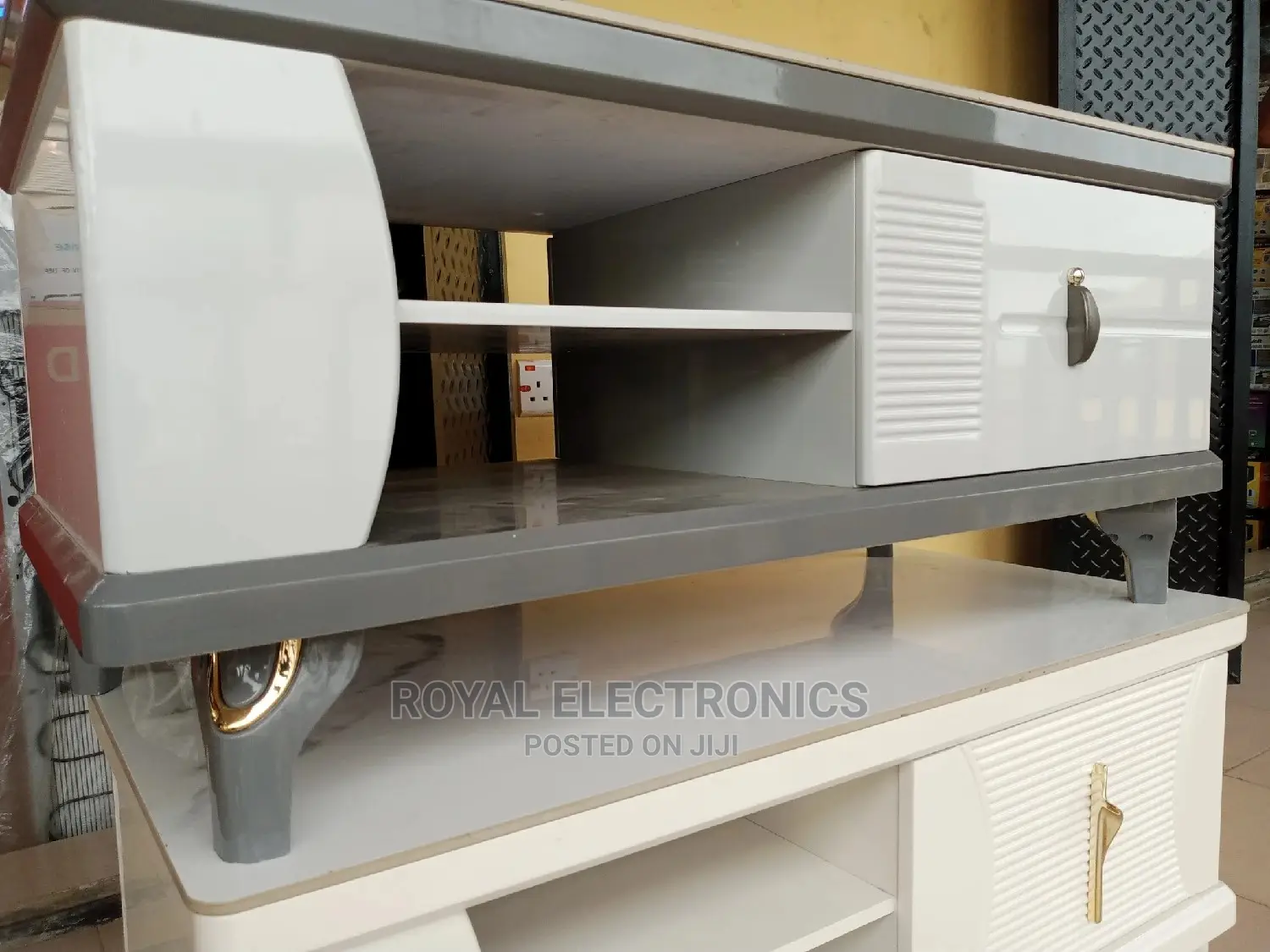 Imported Furniture Centr Table