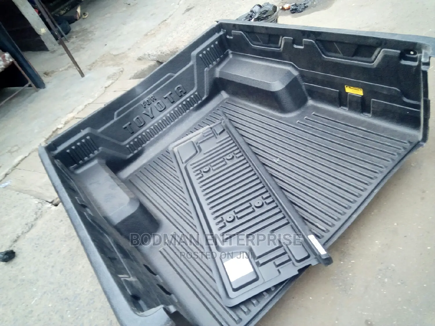 Bedliner for Toyota Hilux ( Bucket )*+