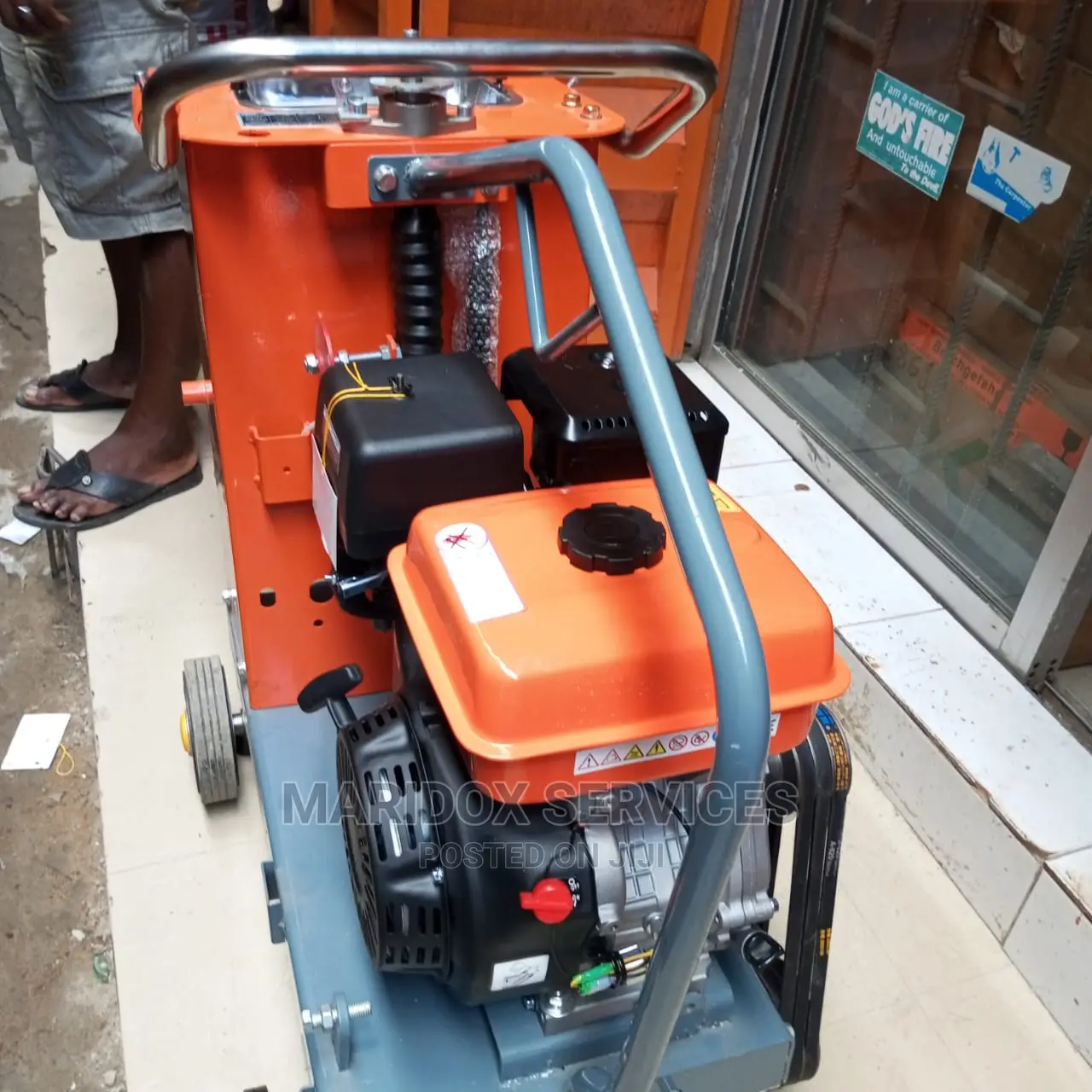 Asphalt Cutter With Honda Engine 18"