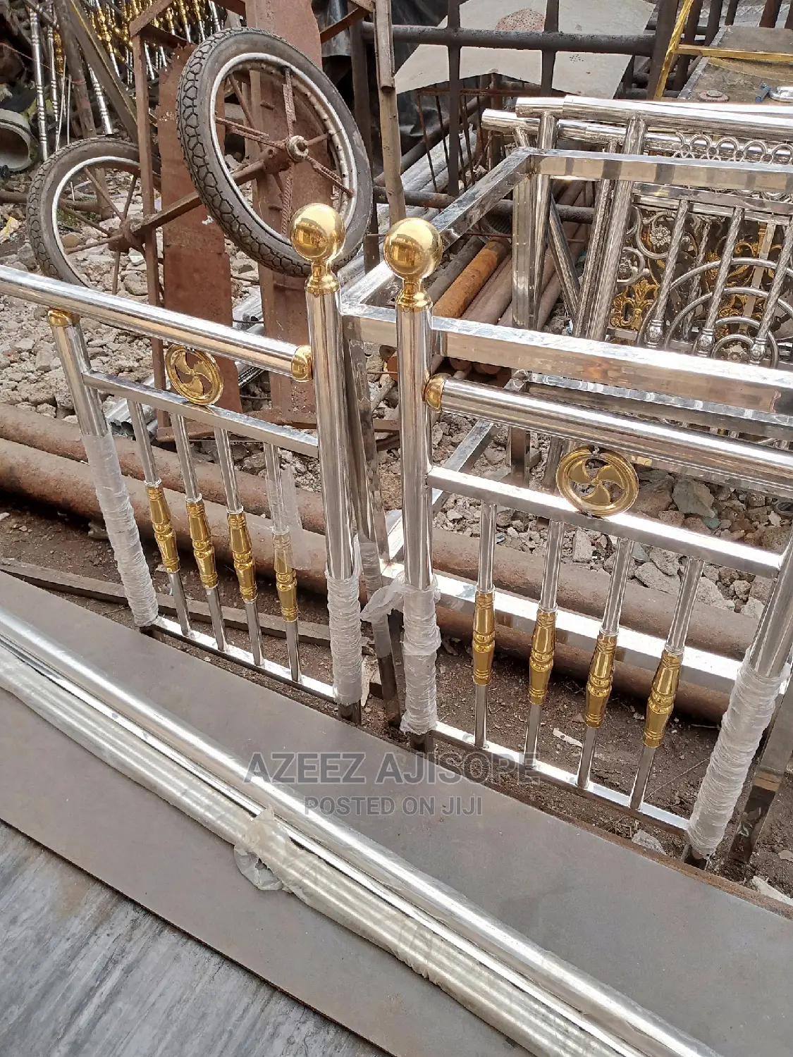 Gold Straight Cumby Design