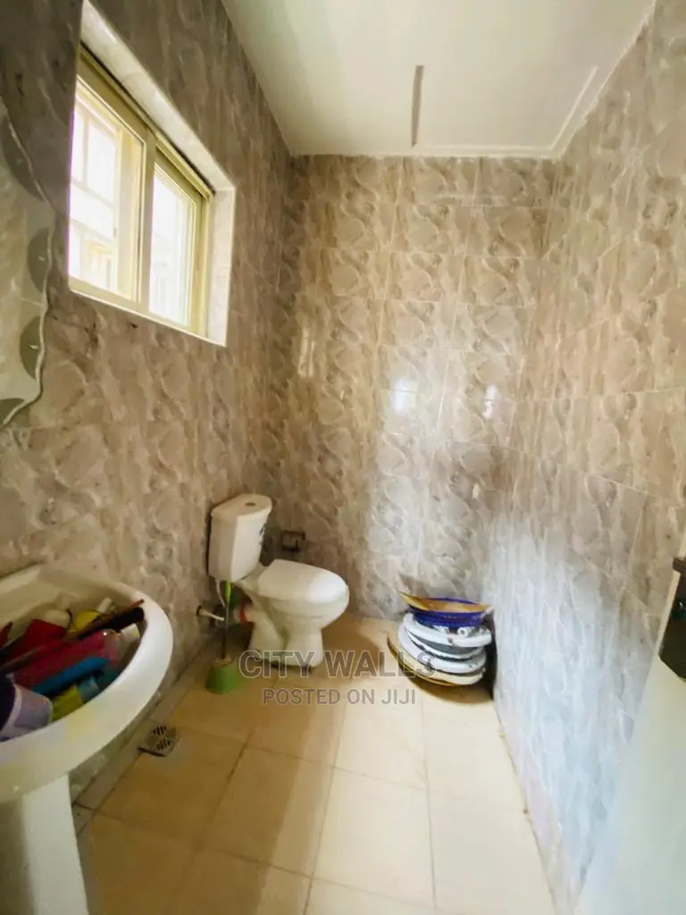 2bdrm Apartment in Bera, Chevron for rent