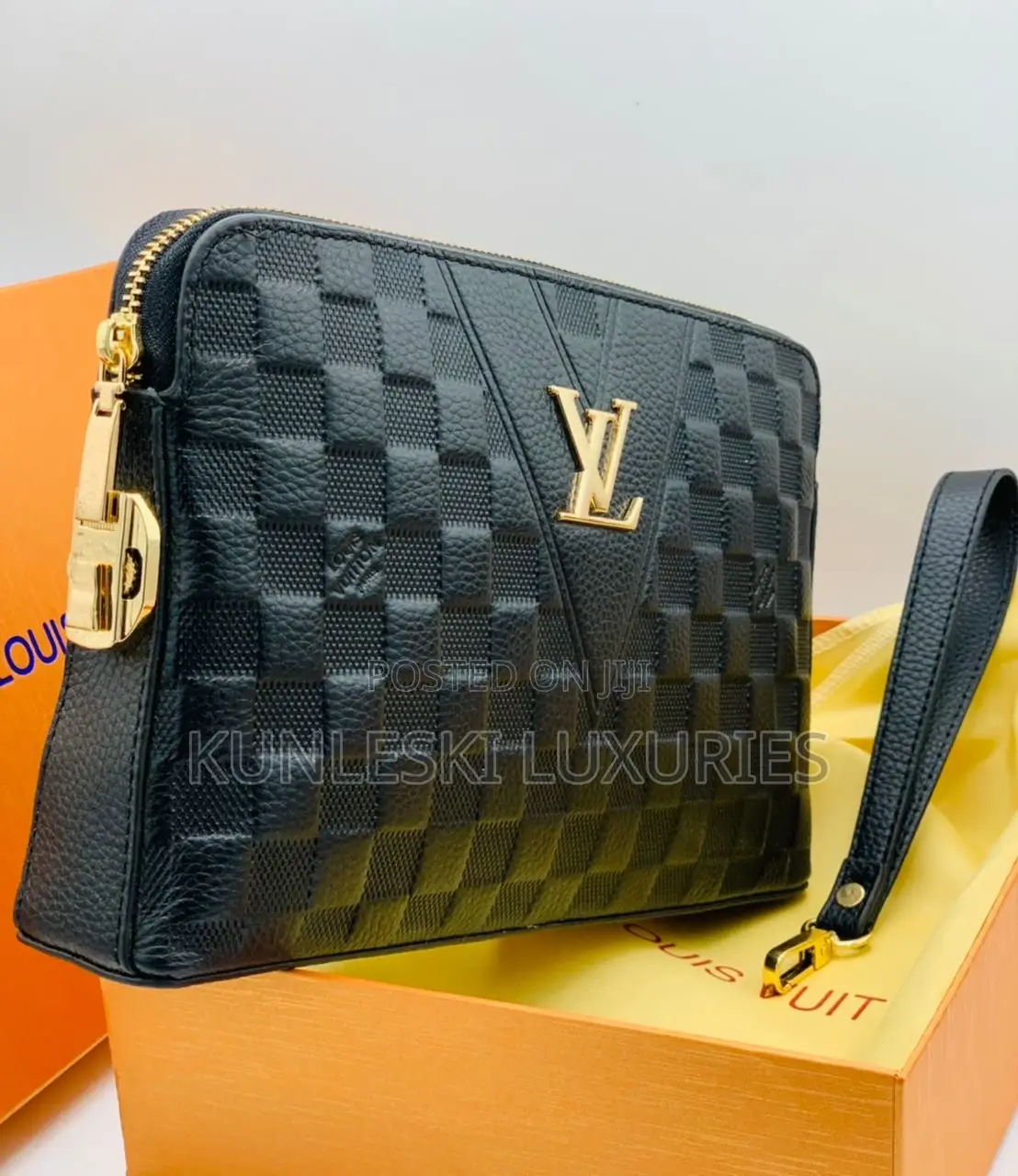 Original Louis Vuitton Men Hand Purse Collection
