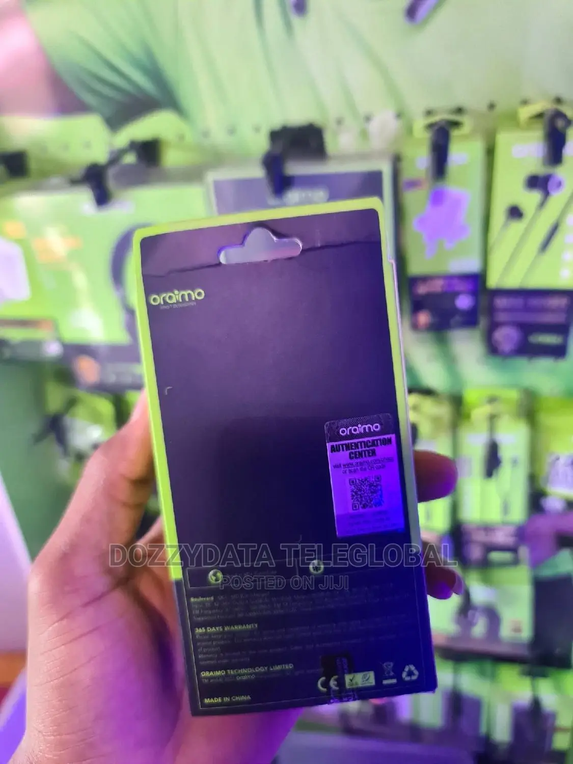 Oraimo Boulevard Car Modulator Mp3 Player With FM Radio