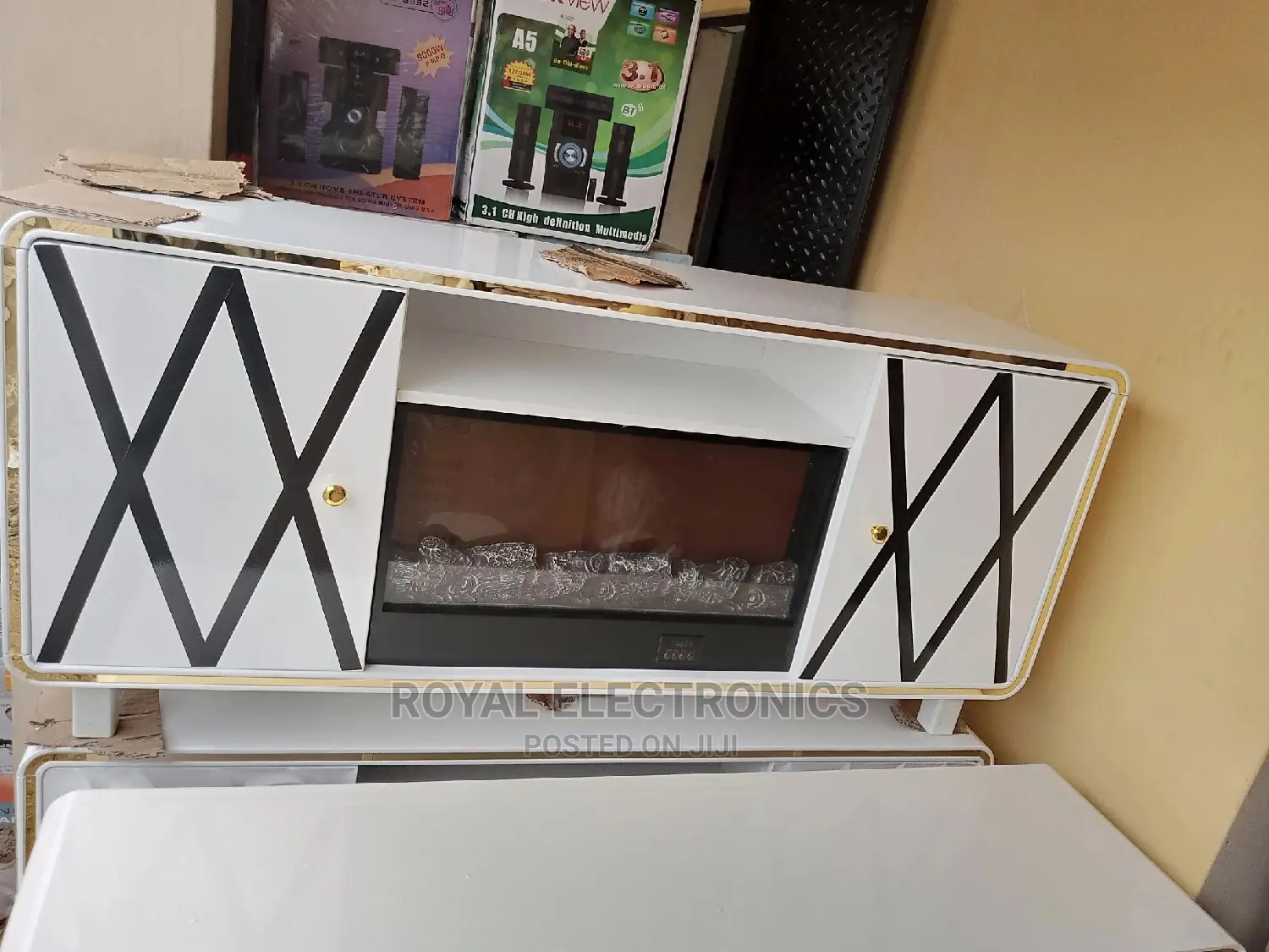 Universal Royal TV Stand- Electric Fire Display