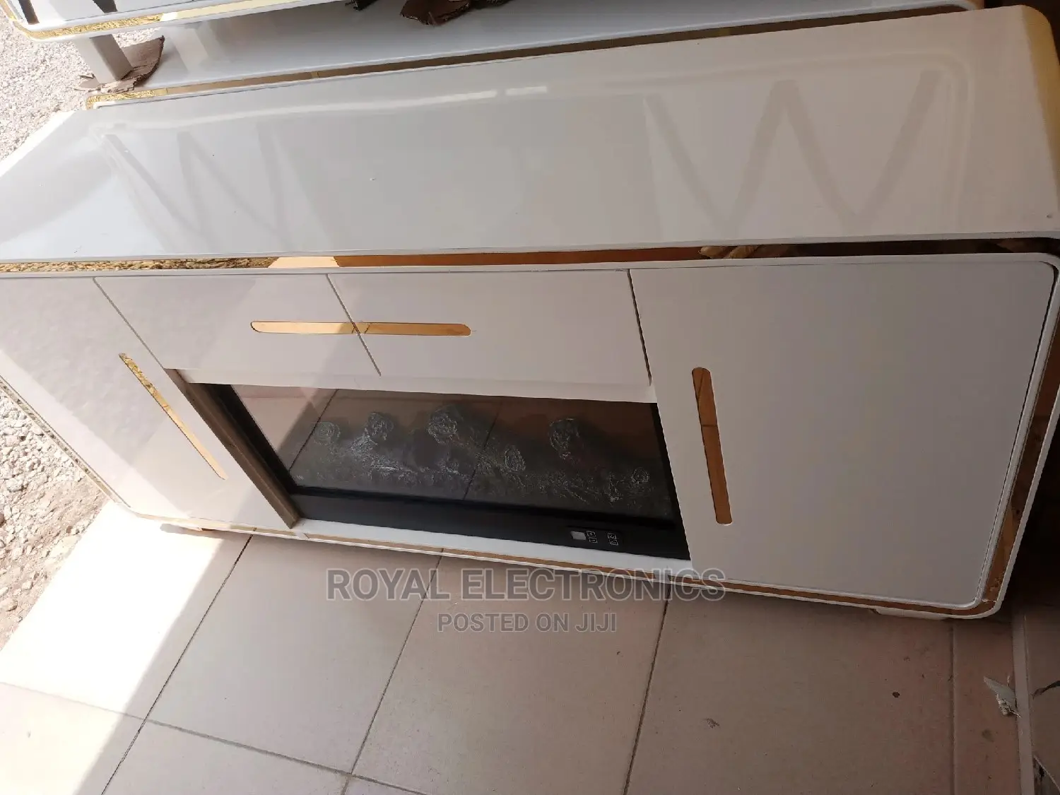 Reliable Modern Imported TV Stand With Fire Display