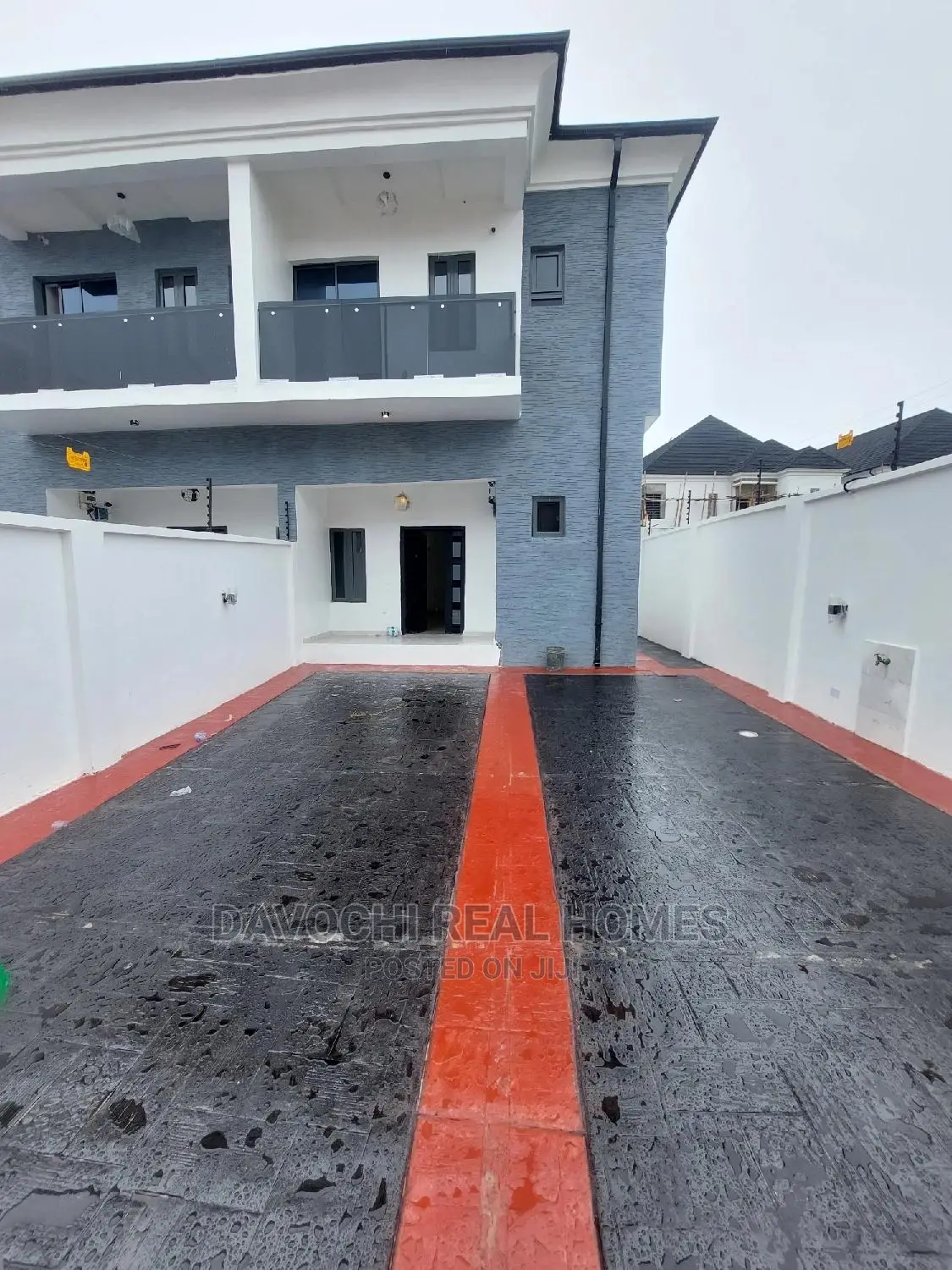 3bdrm Duplex in Immediately After, Lekki for Rent