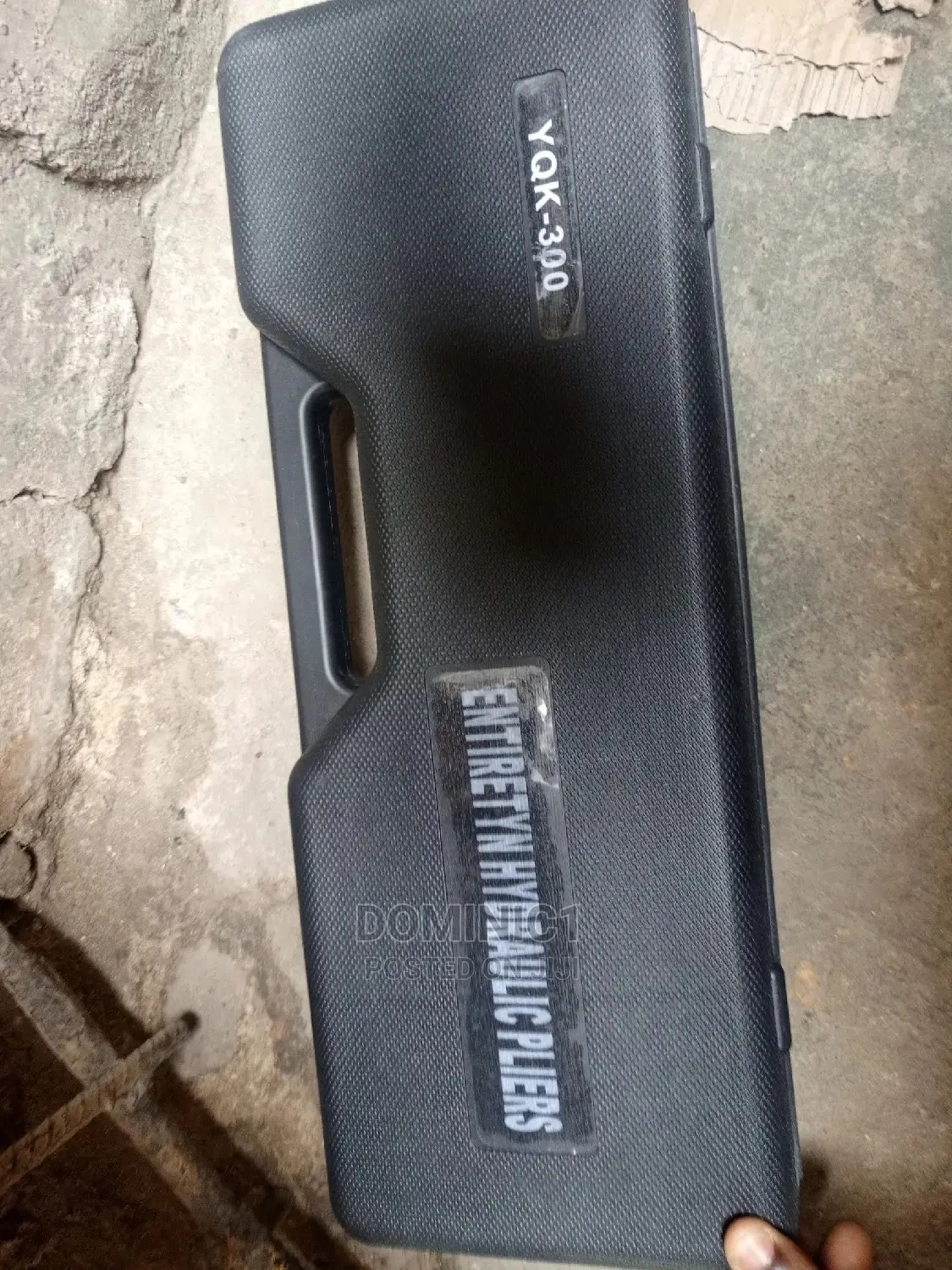Entiretyn Hydraulic Pliers