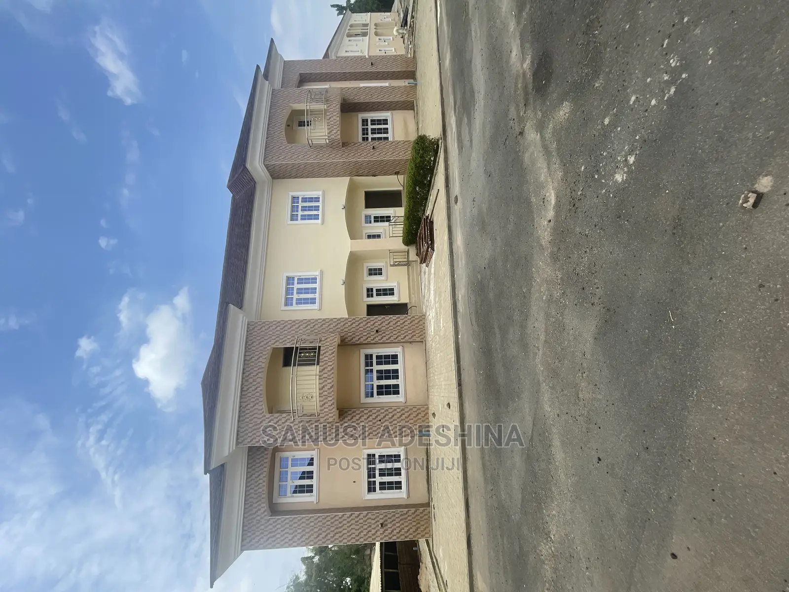 4bdrm Duplex in Life Camp FCT Abuja for Sale