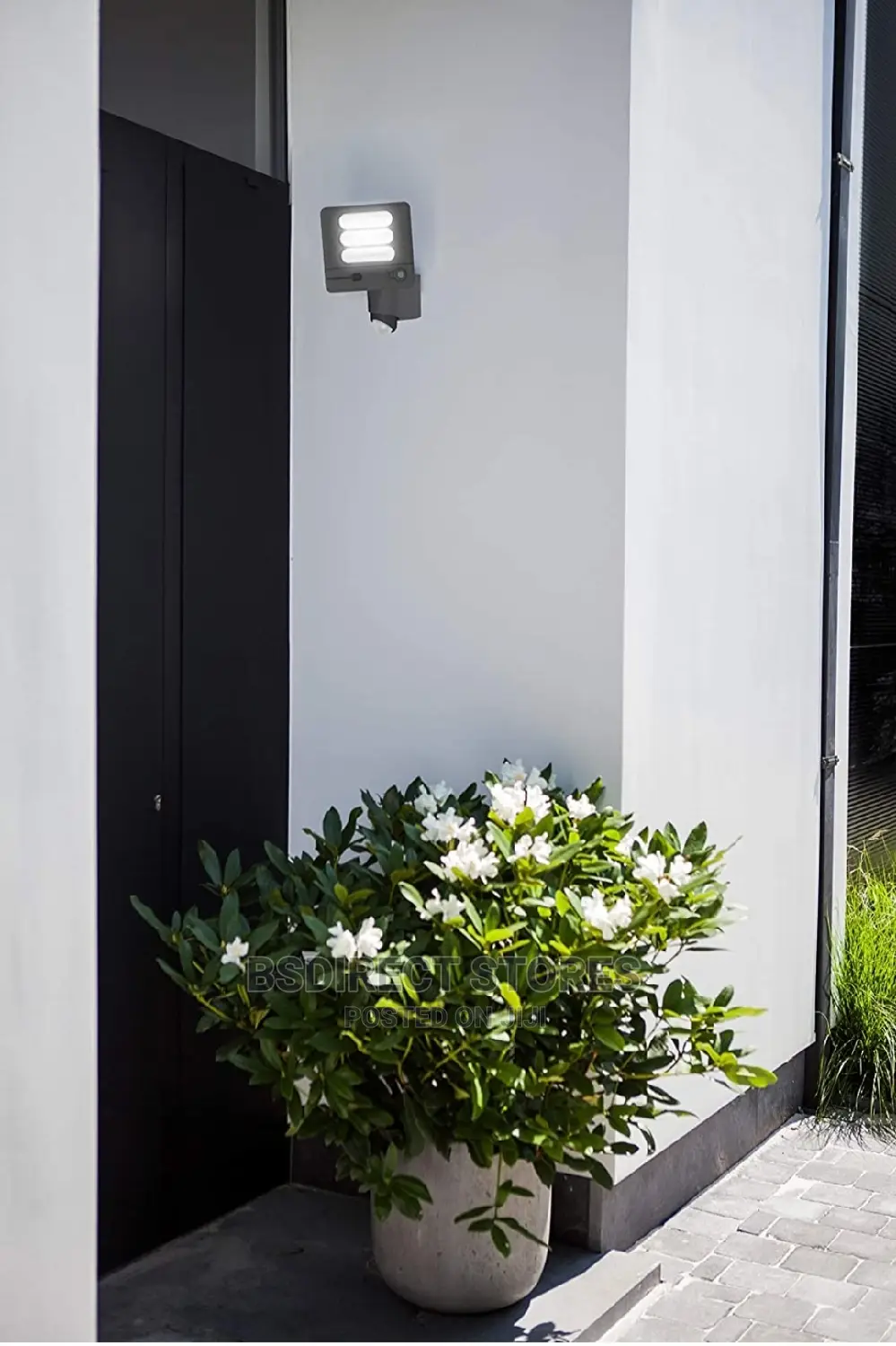 Lutec ESA 25W LED IP54 Floodlight With Wi-Fi HD Audio Camera