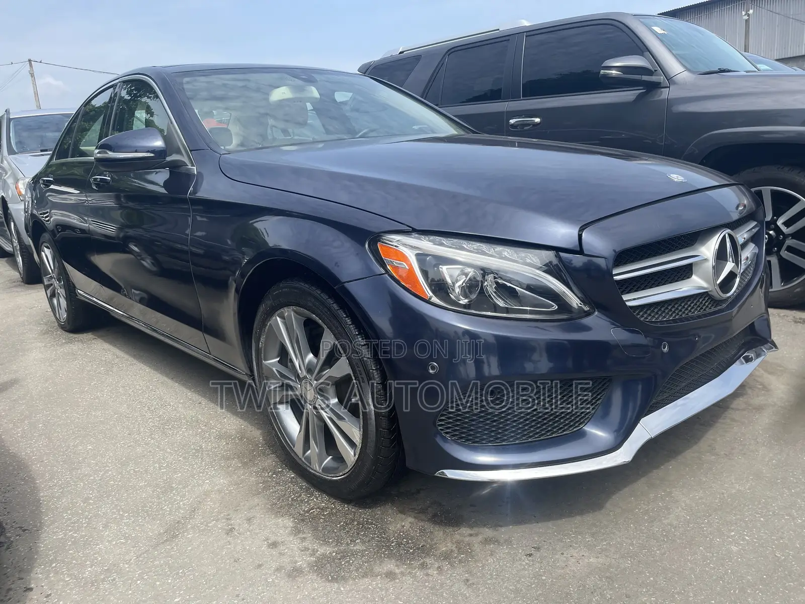 Mercedes-Benz C300 2016 Blue