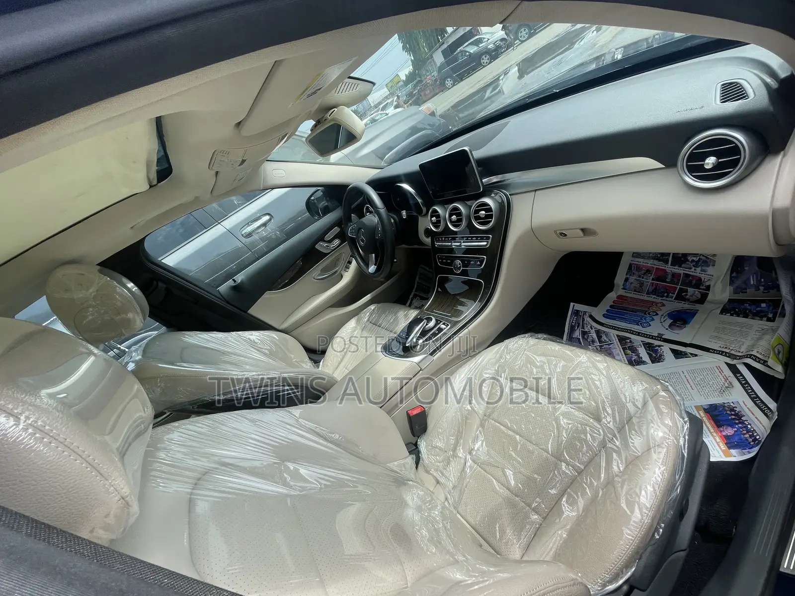 Mercedes-Benz C300 2016 Blue
