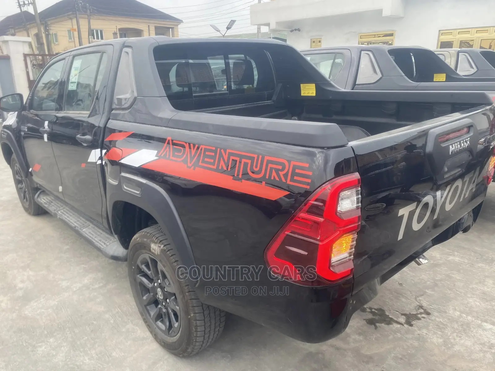 Toyota Hilux 2022 Matt Black