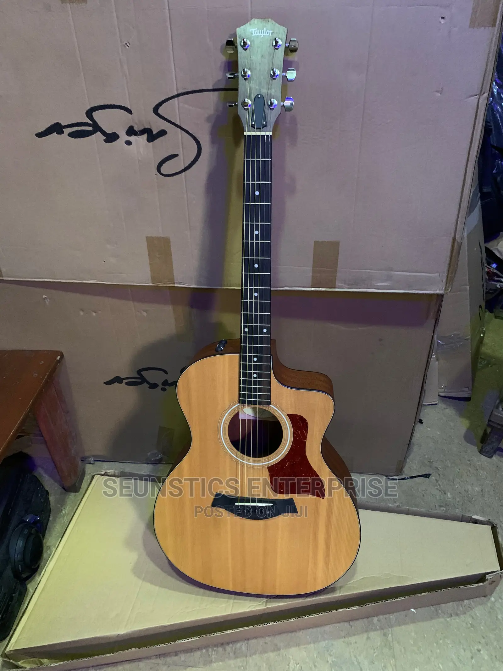 Quality Taylor Guitar 114ce Electro Acoustic Guitar