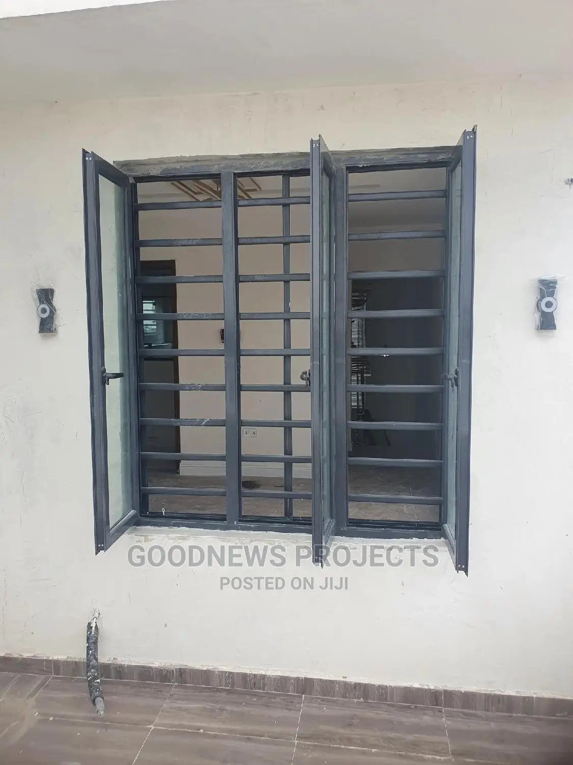 Solid Aluminium Casement Window