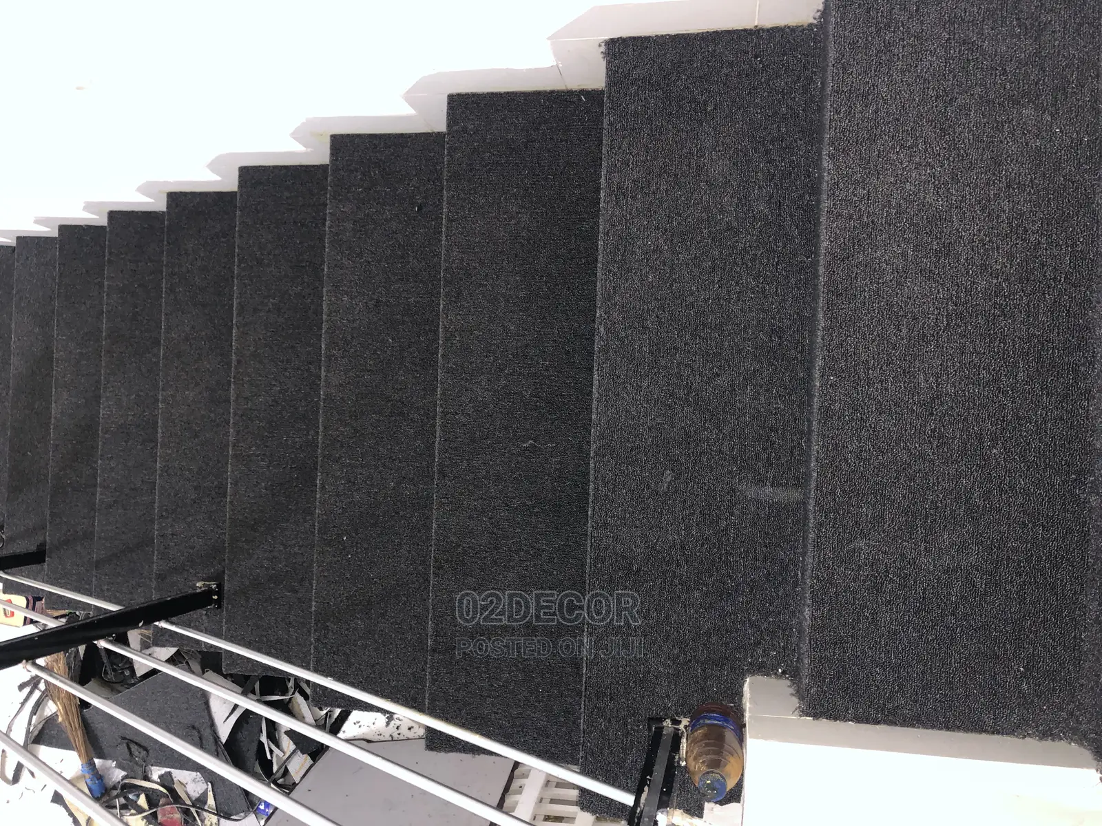 Plain Grey Rugs For Staircase