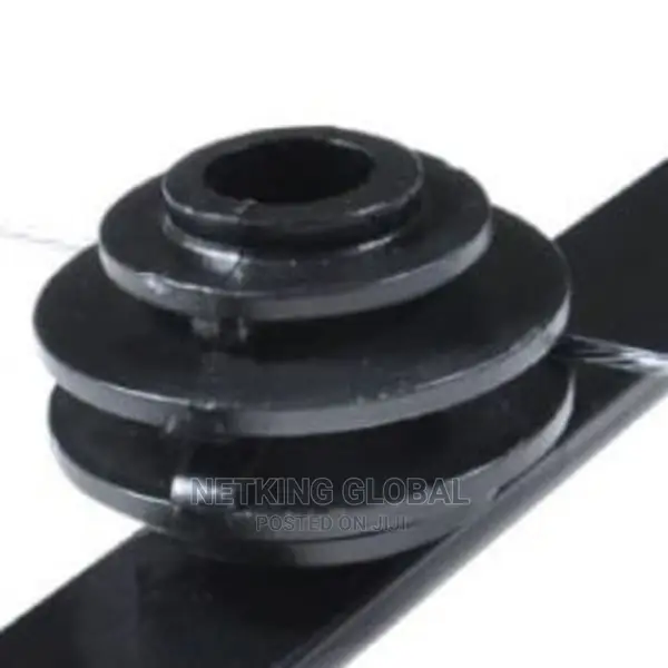Bobins, Black and White Nemtek Bobings for Electric Fence