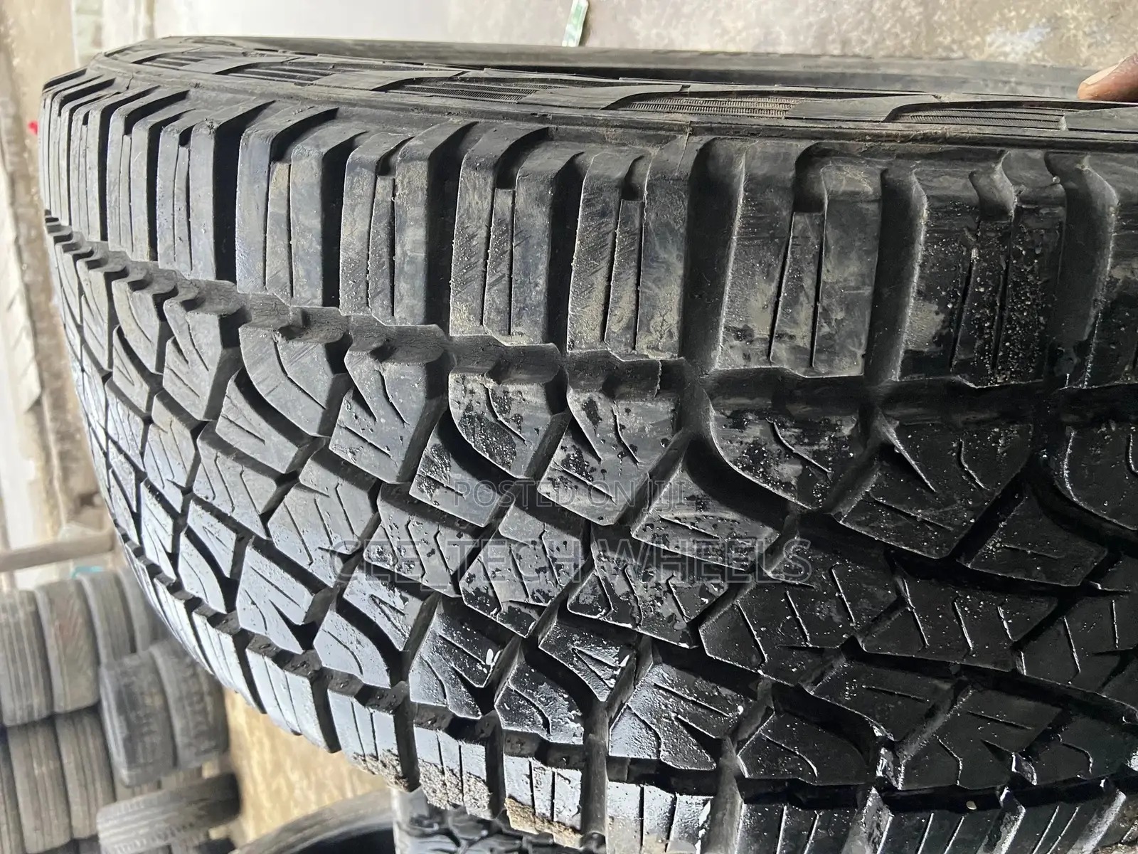 325/55r22 Set for Hummer Jeep