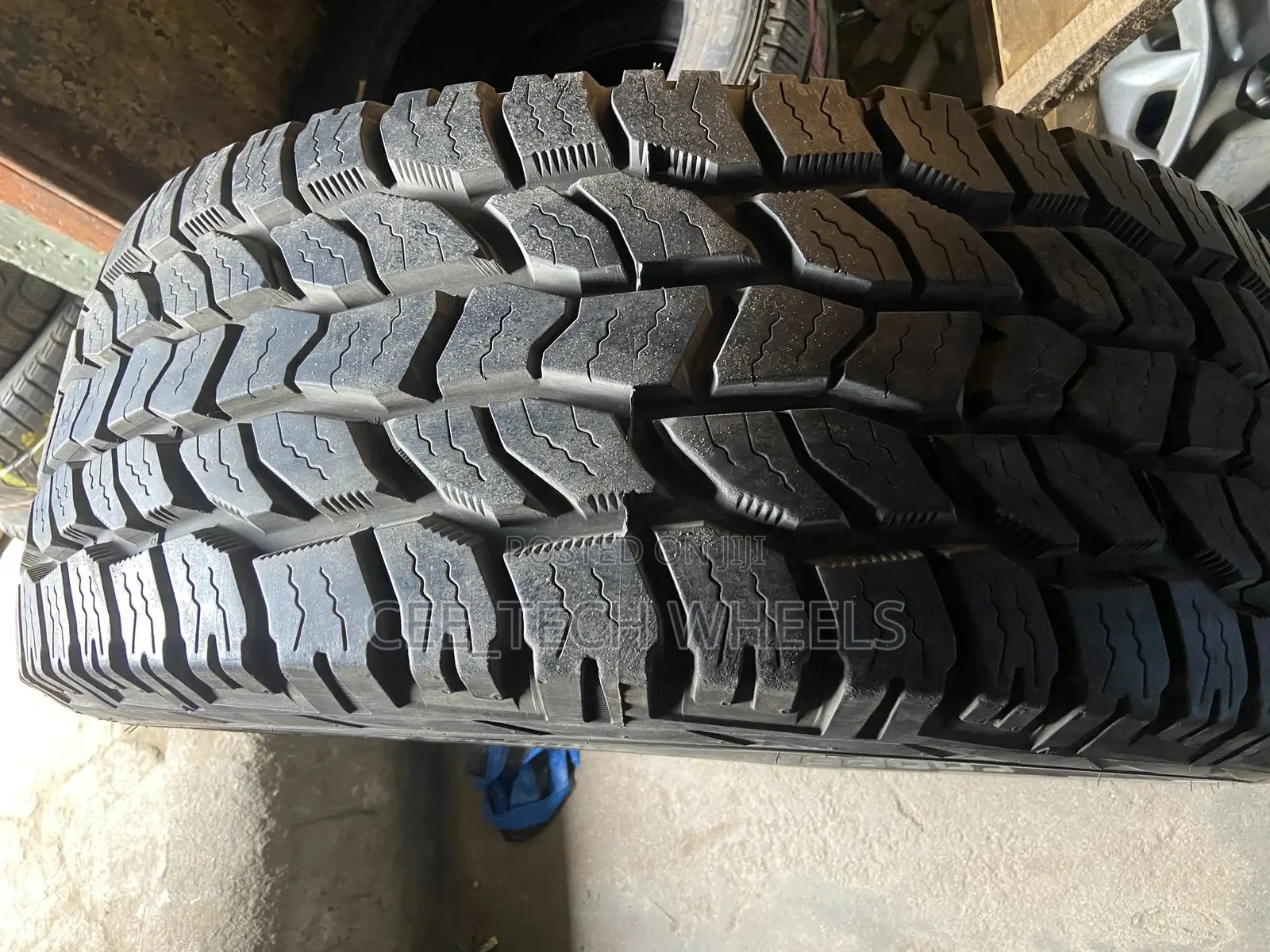 295/60r20lt
