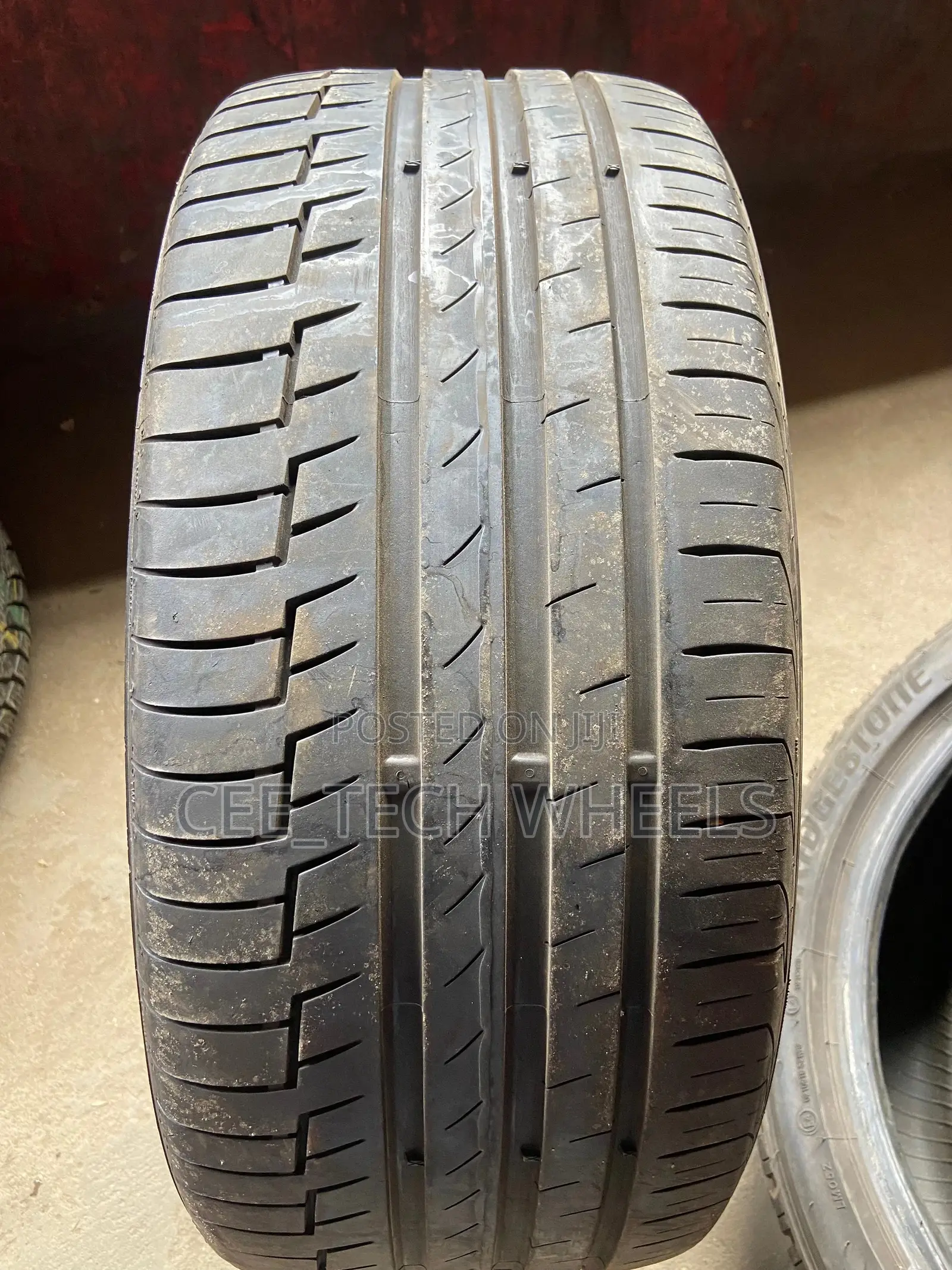 265/50r19 and 245/45r18