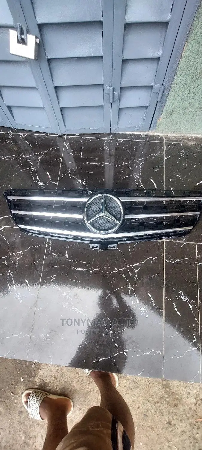 Mercedes-Benz ML350 166 From 2013 to 2014-2015 Front Grille