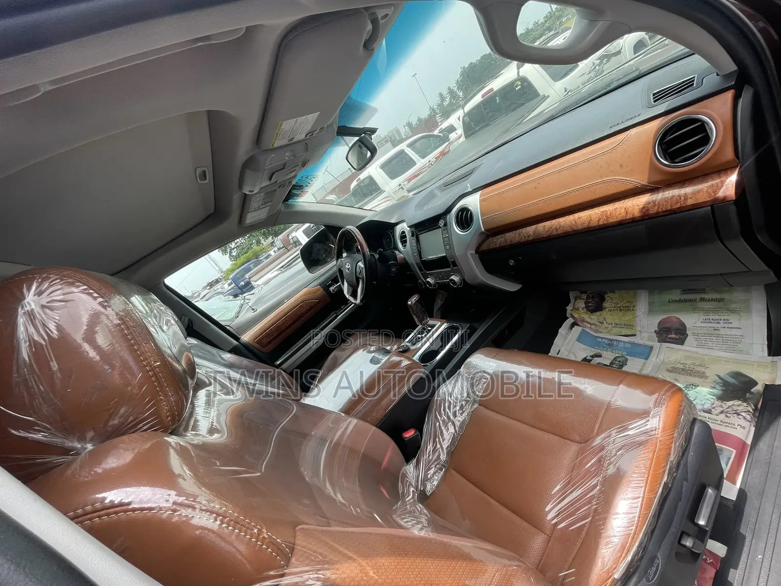 Toyota Tundra 2017 Brown
