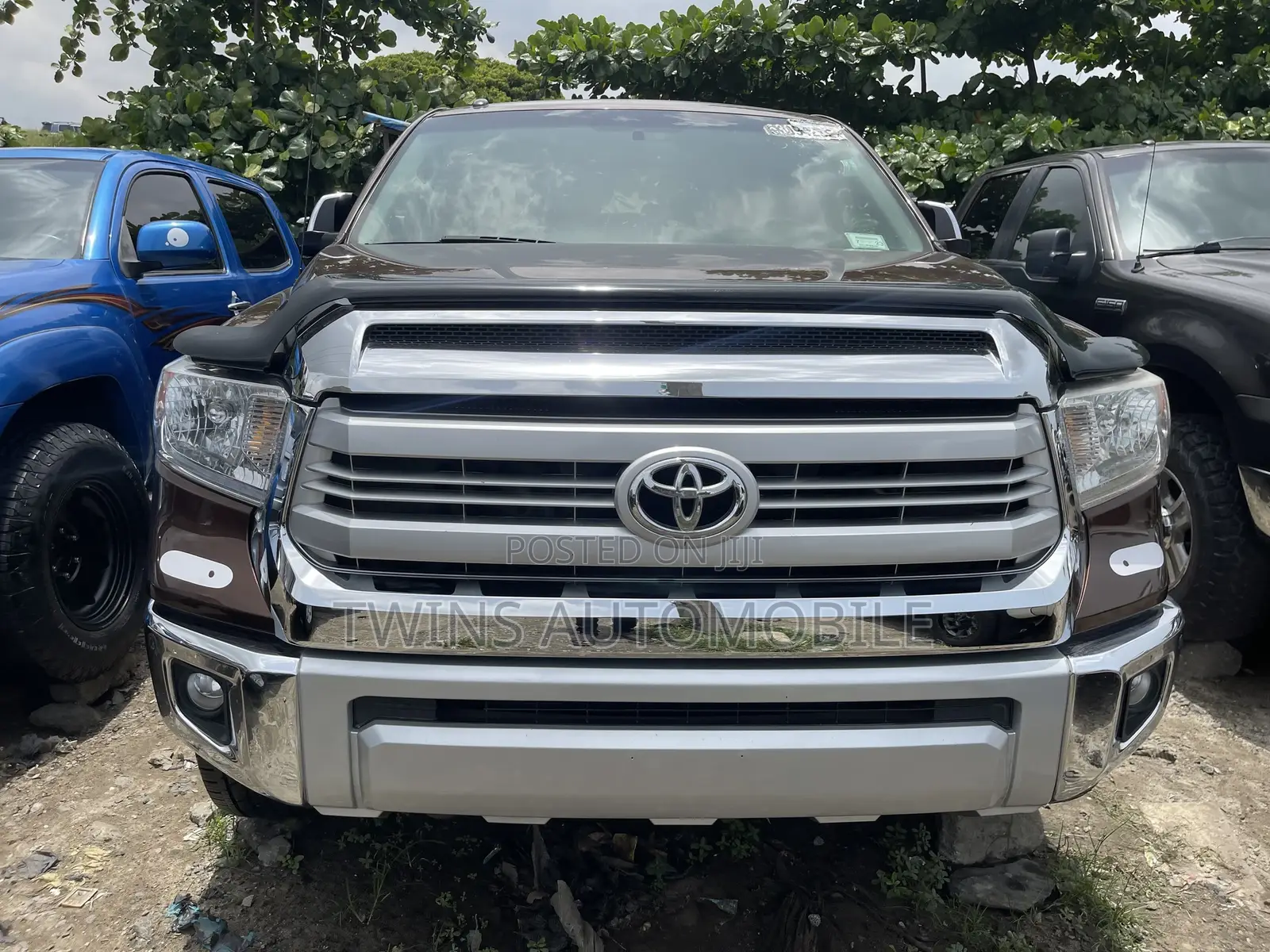 Toyota Tundra 2017 Brown