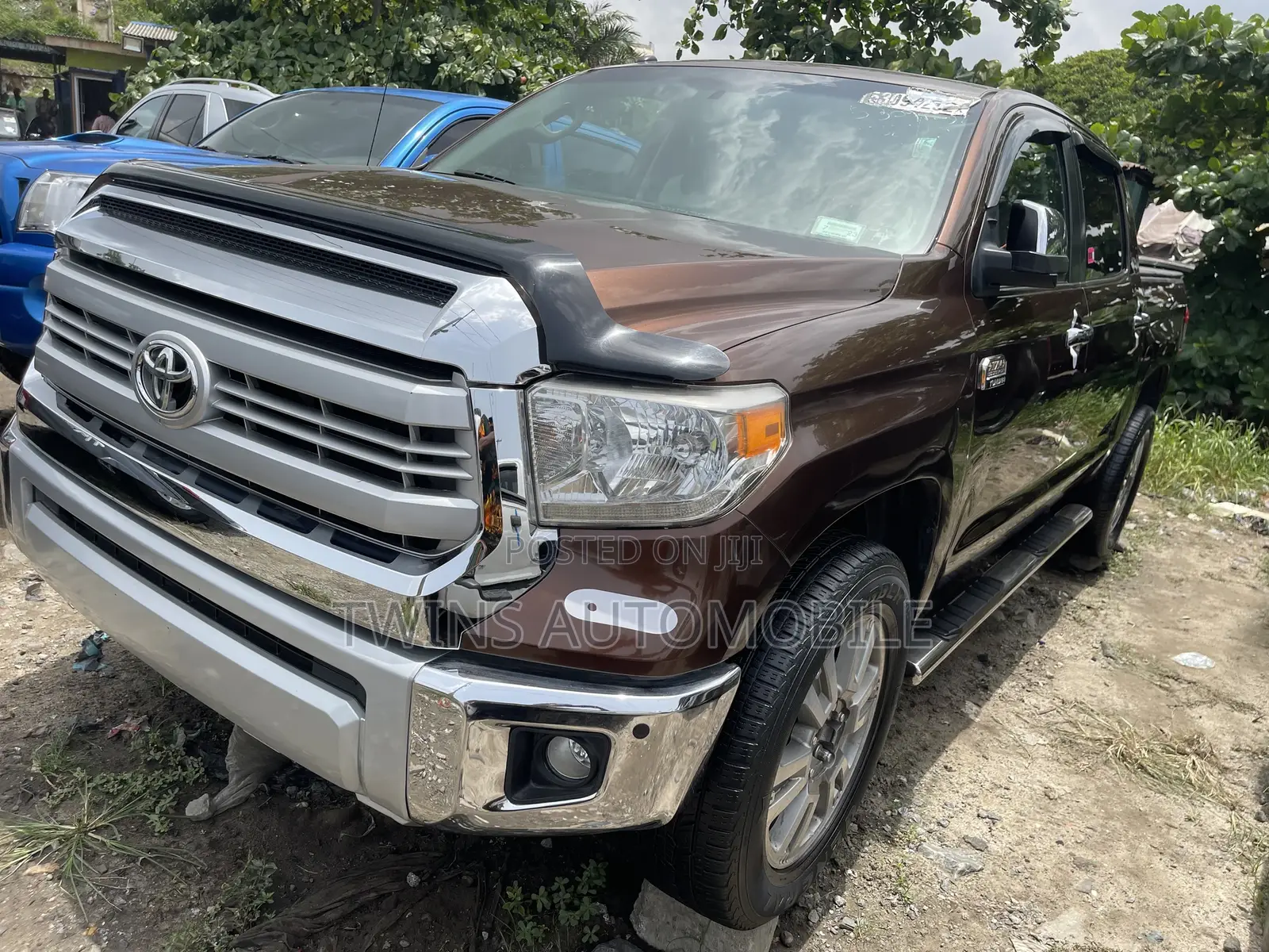Toyota Tundra 2017 Brown
