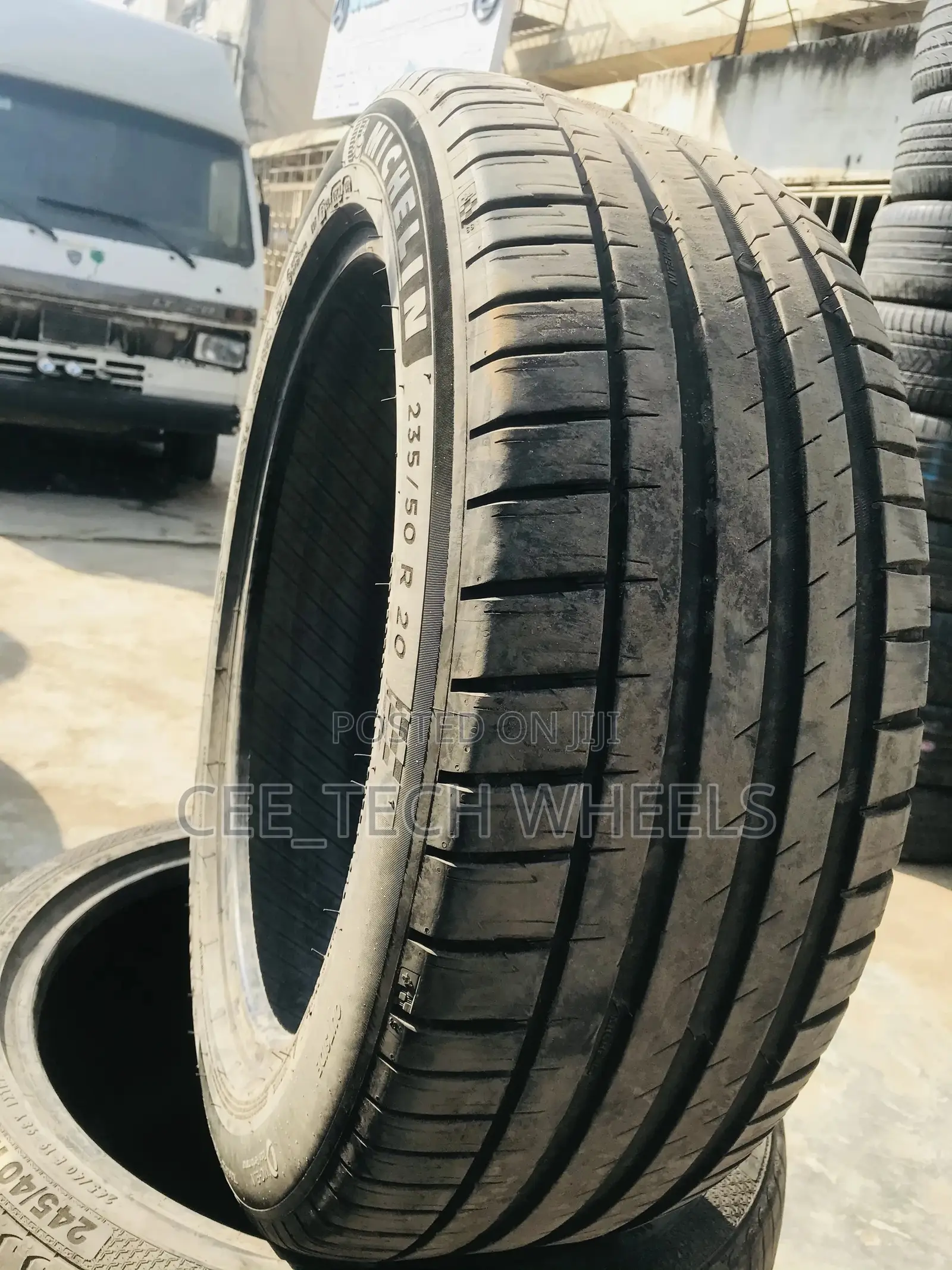 275/50r20 Complete Set Highest Straight Line Grade