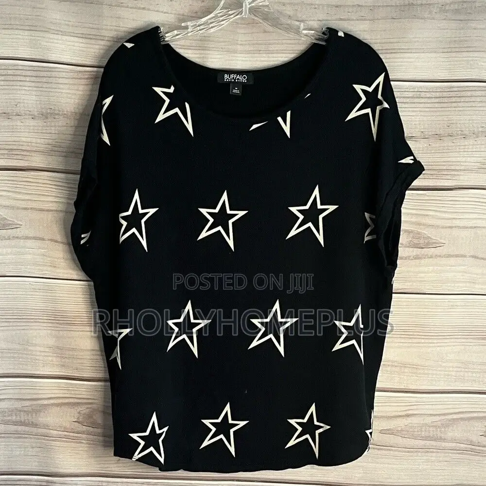 Black Star Print Short Sleeve Knit Top