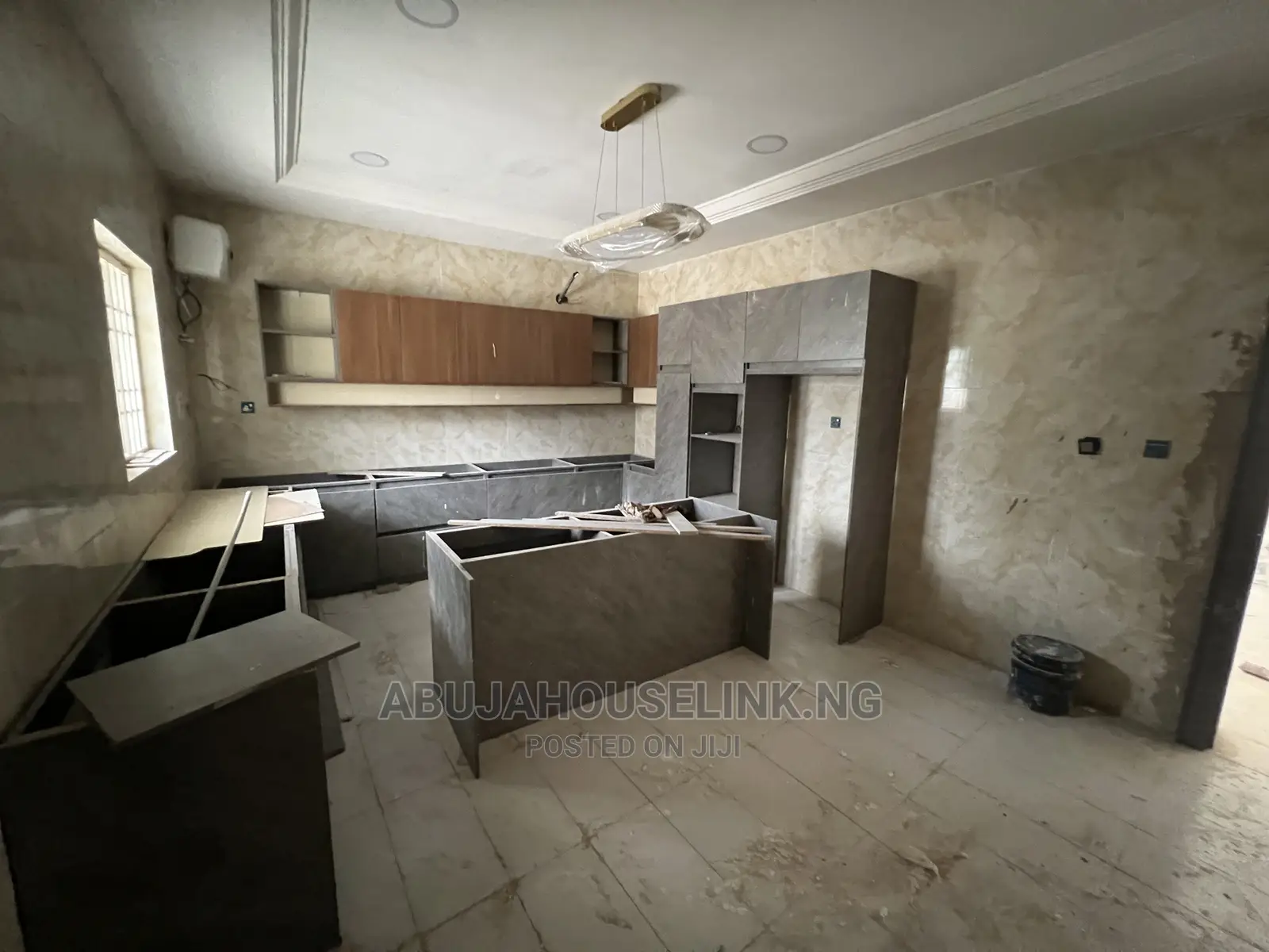 6bdrm Duplex in Gudu/Apo for sale