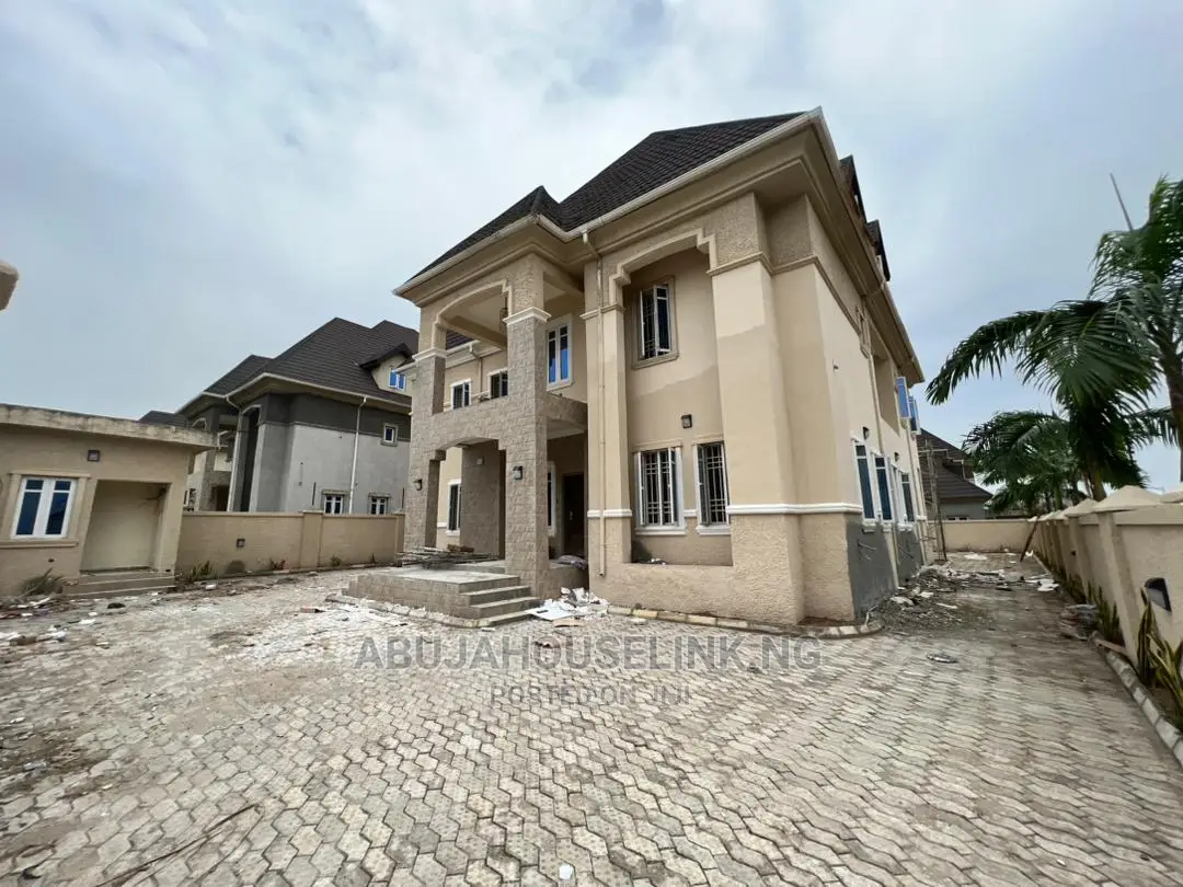 6bdrm Duplex in Gudu/Apo for sale
