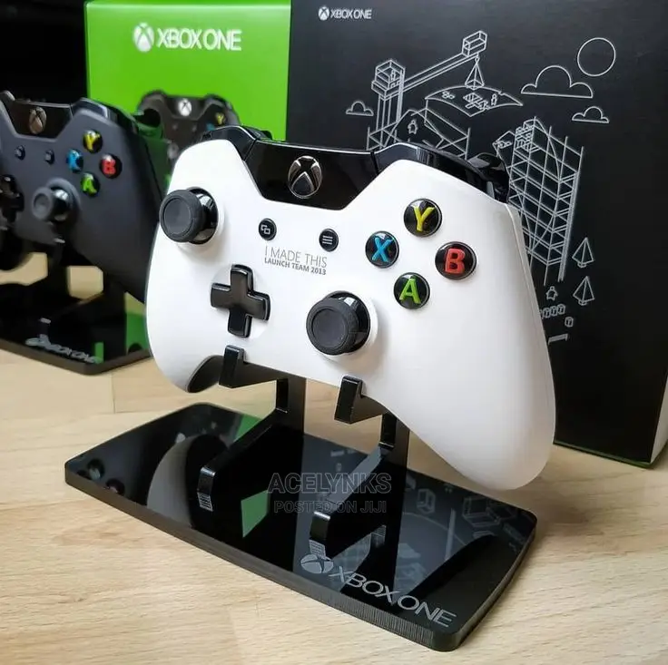 Xbox One White/Black