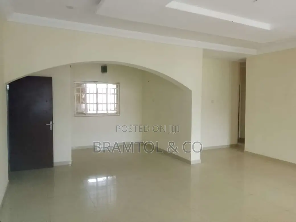 3bdrm Block of Flats in With Bq, Mabushi for rent