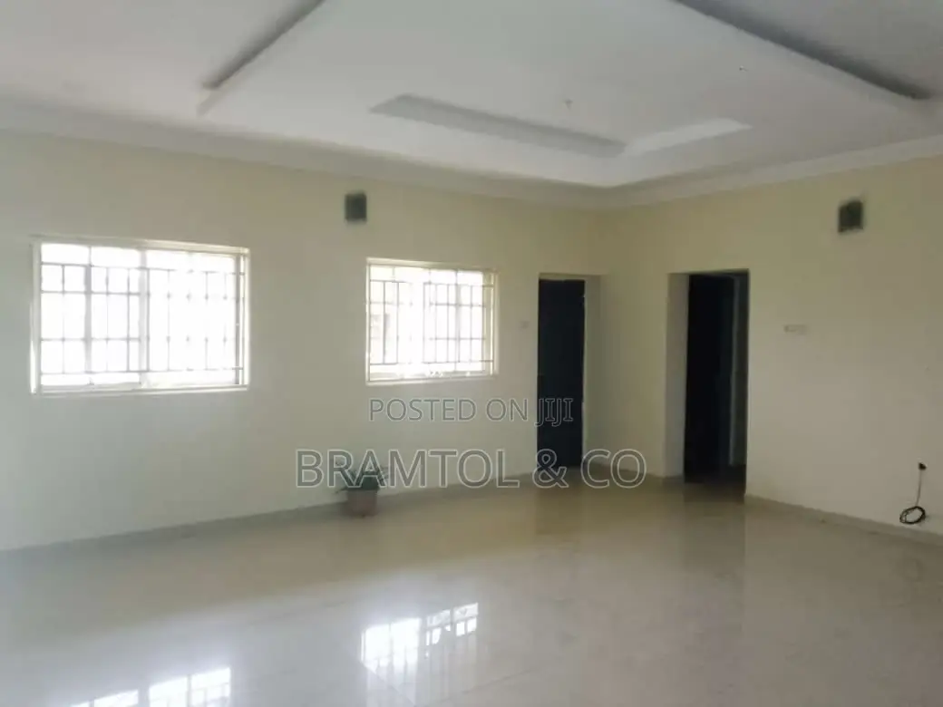 3bdrm Block of Flats in With Bq, Mabushi for rent