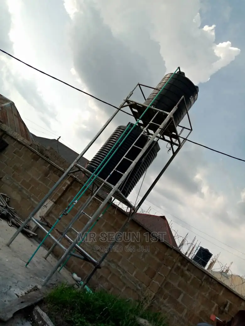 3bdrm Bungalow in Olosan Estate, Akala Express for sale
