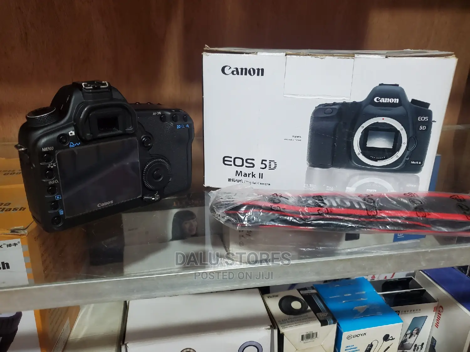 Canon EOS 5D Mark Ii DSLR
