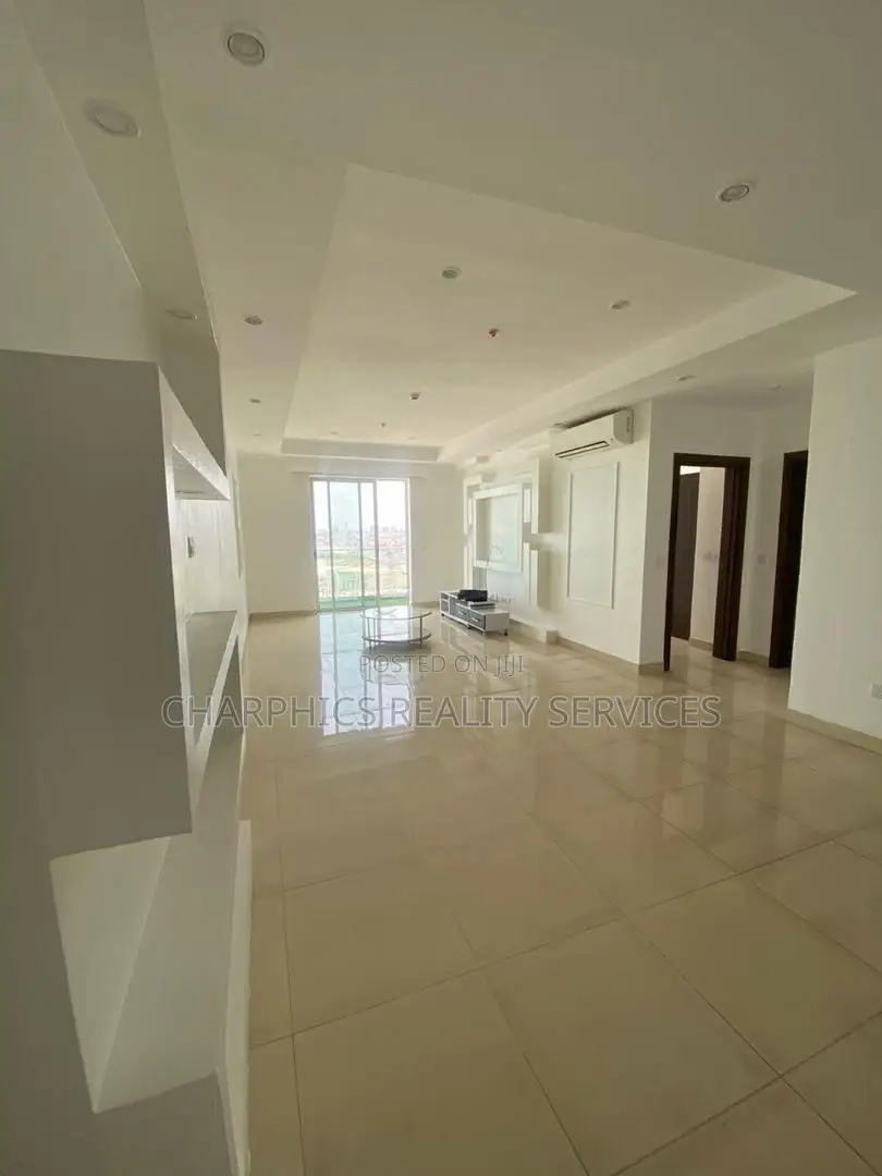 2bdrm Apartment in Blue Waters, Lekki Phase 1 for rent
