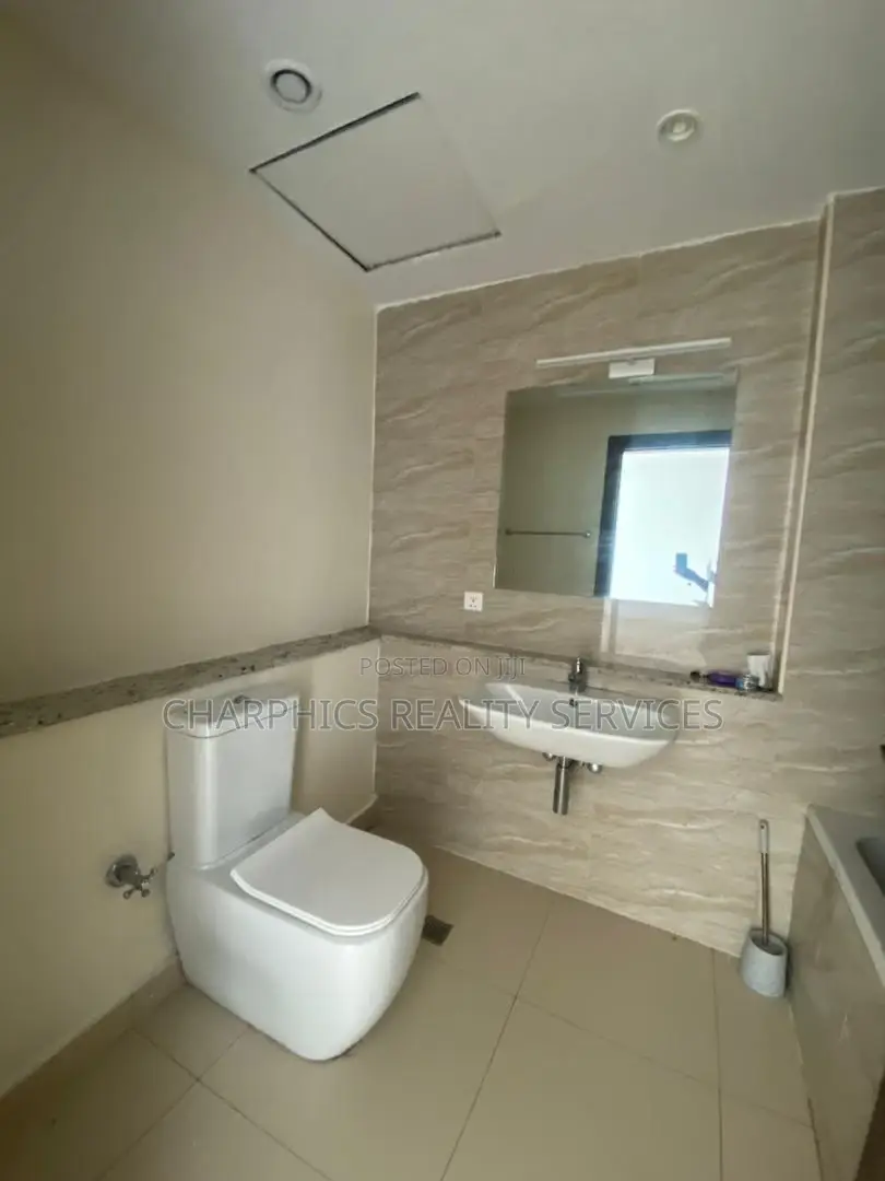2bdrm Apartment in Blue Waters, Lekki Phase 1 for rent