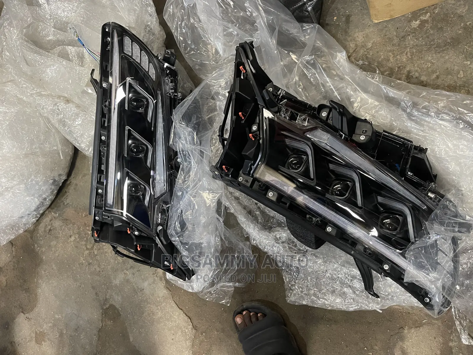 Prado 2018/2019 Three/3 Torch/Bulb Headlamp / Headlight